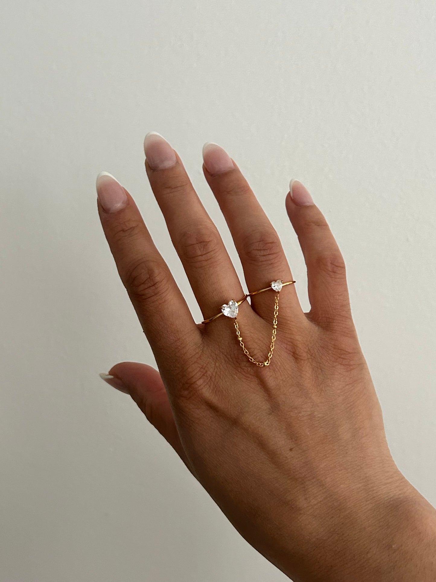 Sandra Ring • Gold two fingers hearts rings
