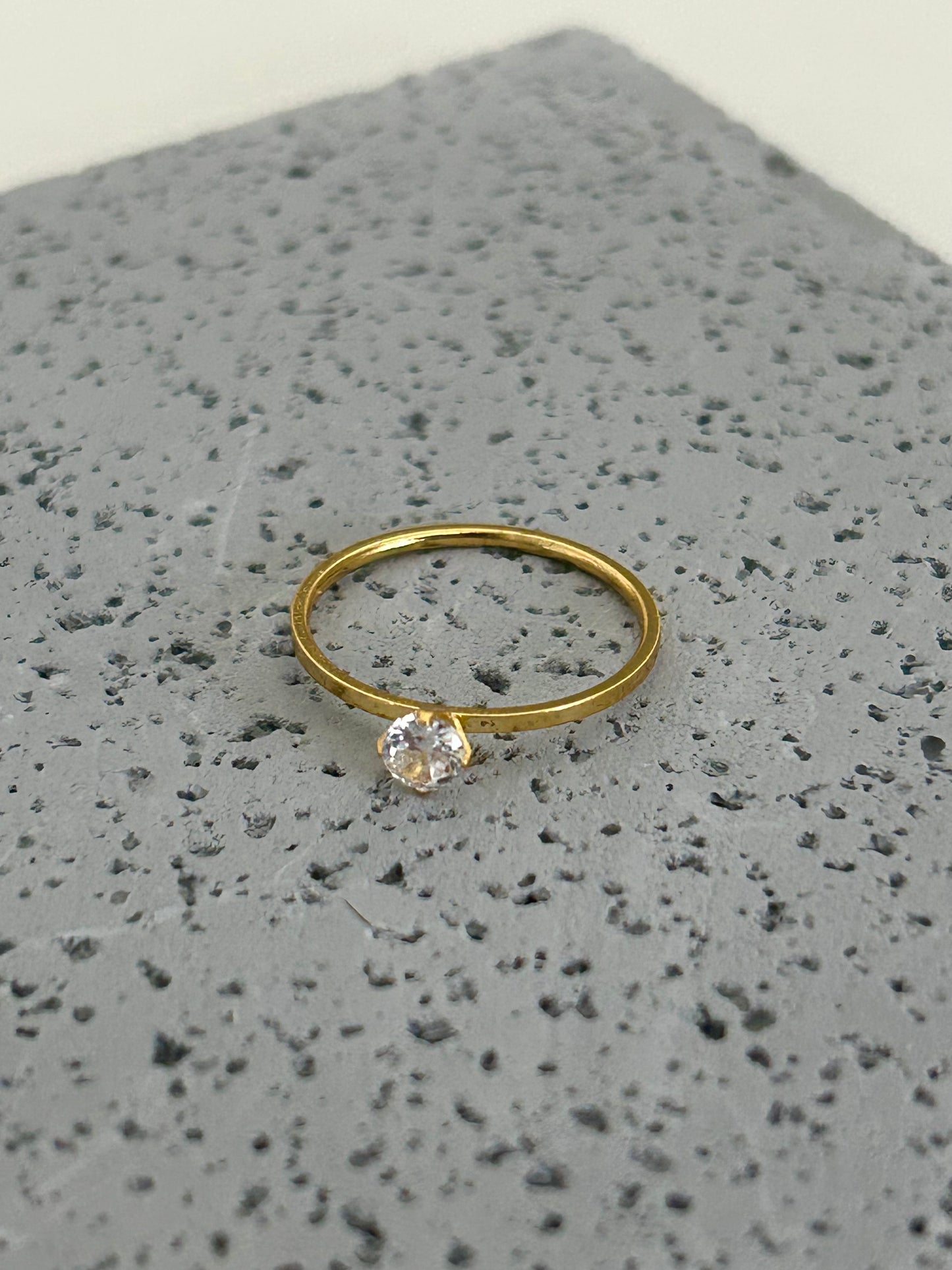 Raima ring • Aurum's Gold minimalist ring