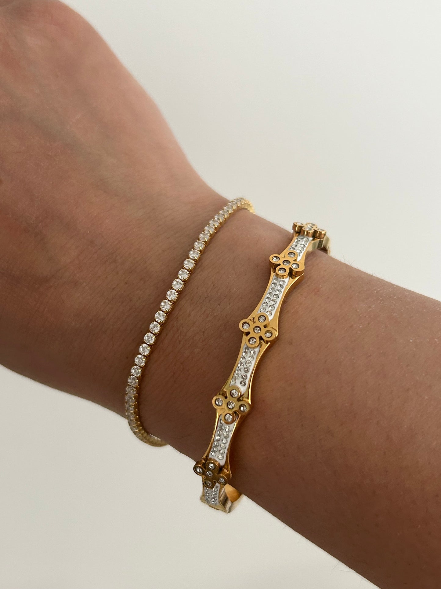 Aria bangle