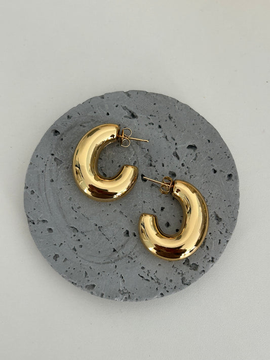 Daphne Hoop Earring