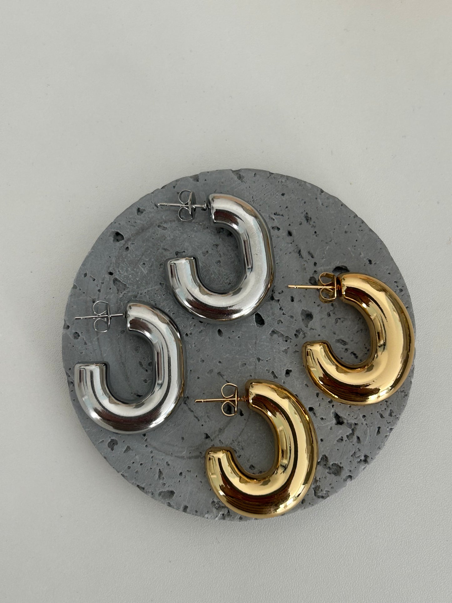 Daphne Hoop Earring