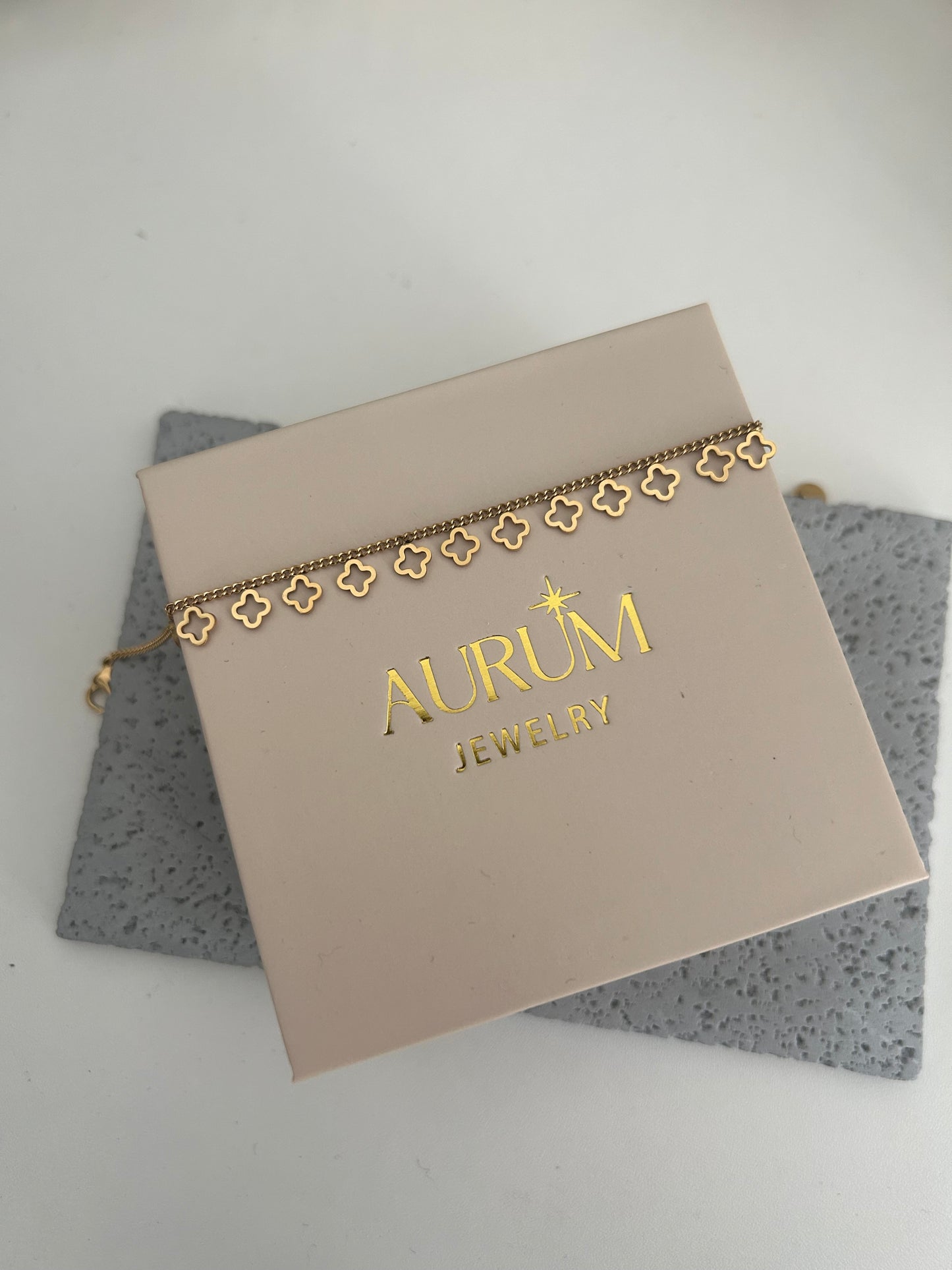 Valeska Pearl bracelet