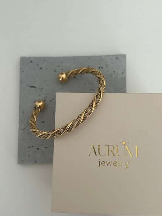 Reine Cuff bangle • Adjustable cuff bangle