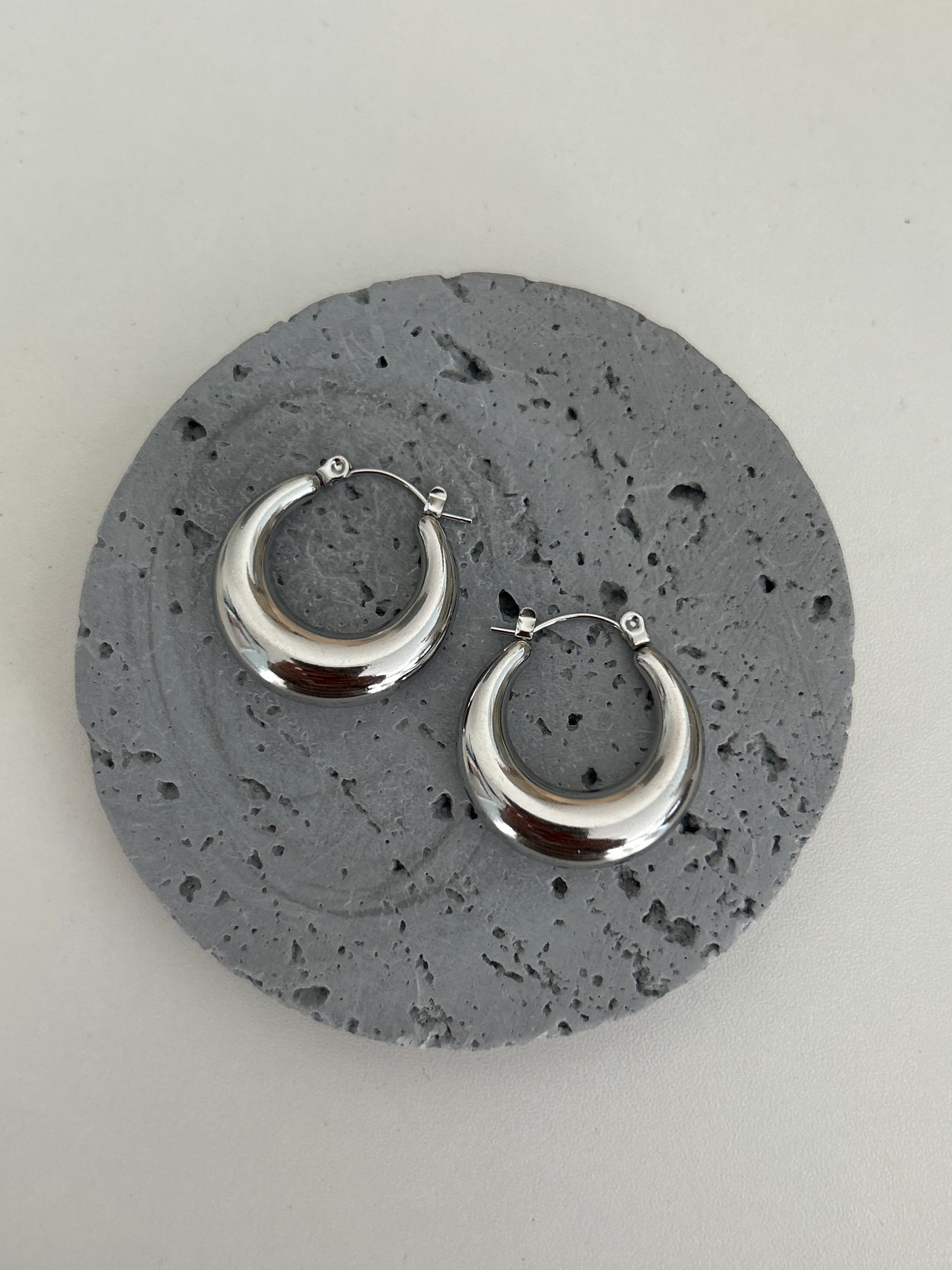 Sylvie Hoop Earrings