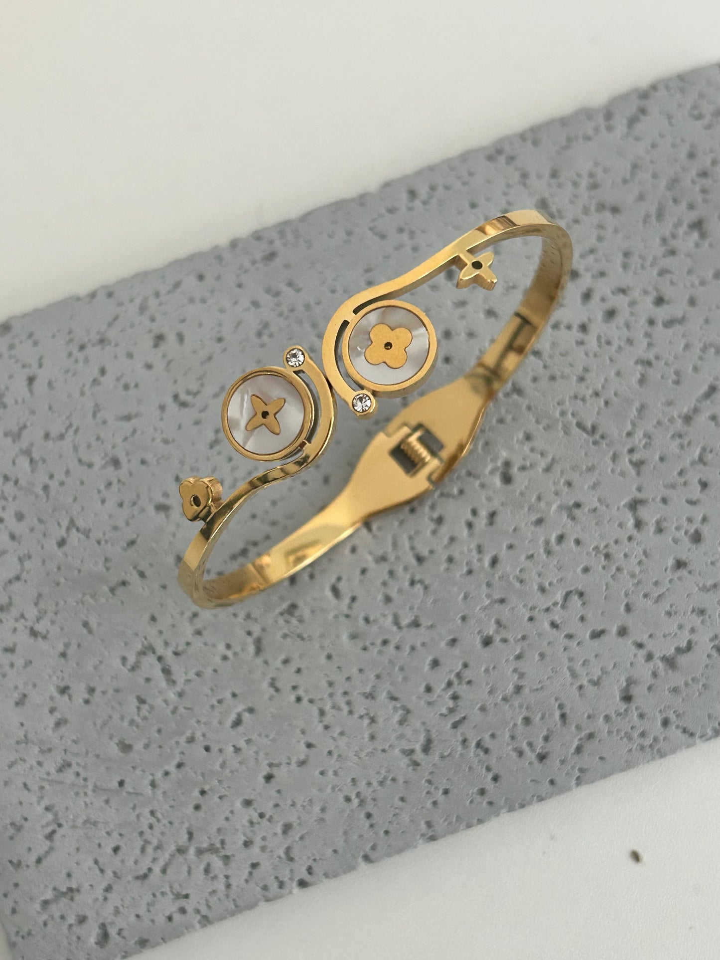Carine bangle
