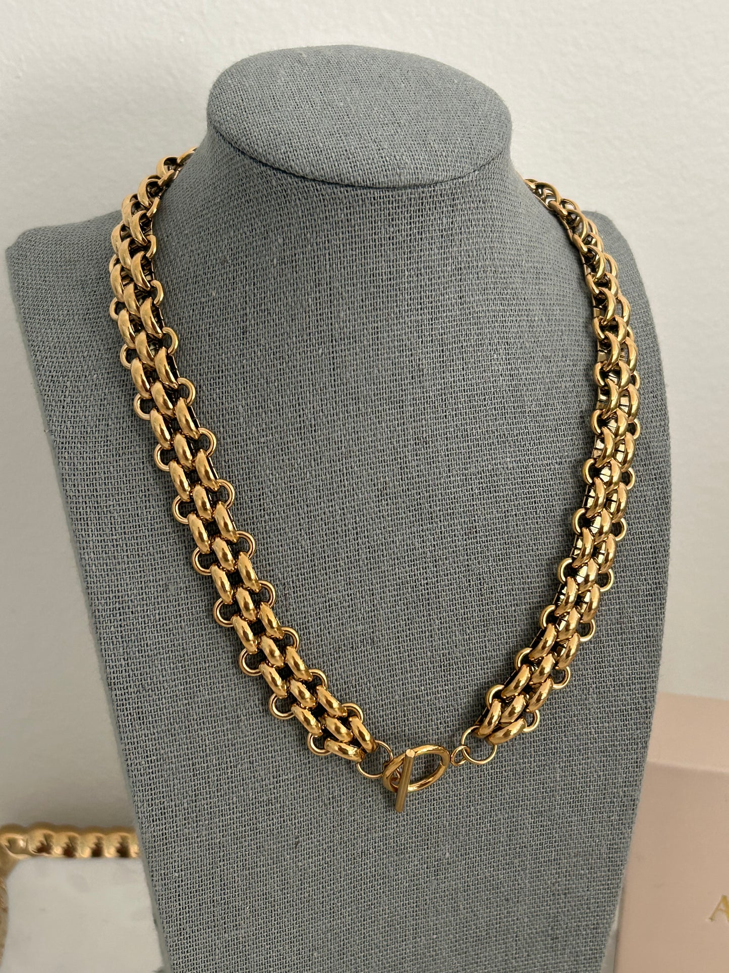 Kajol Gold thick Chain link Necklace
