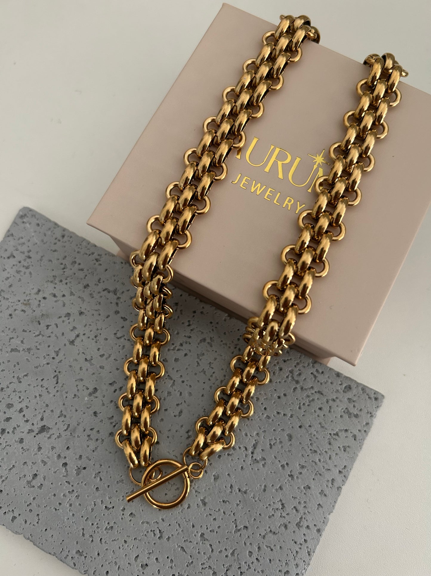 Kajol Gold thick Chain link Necklace