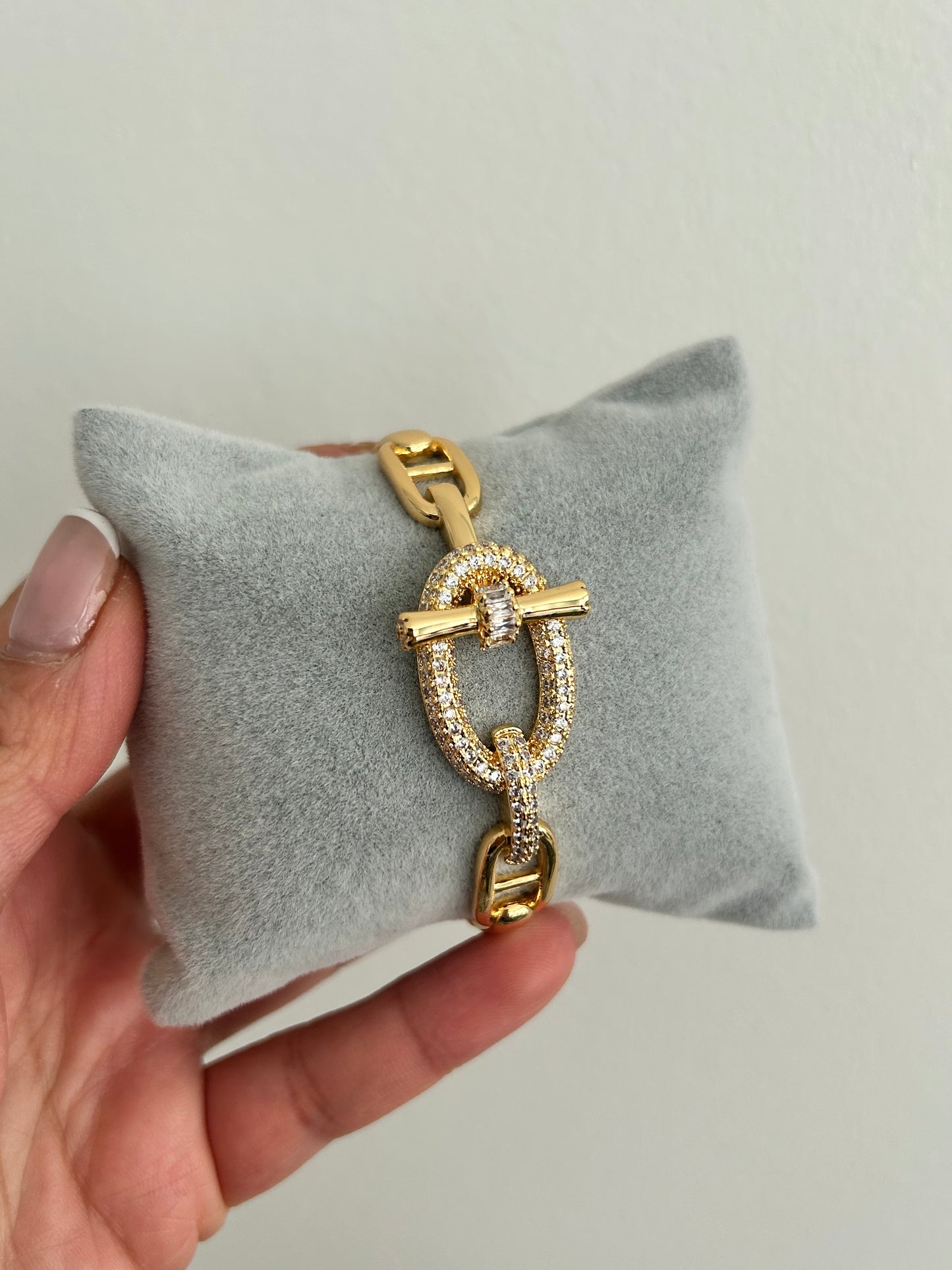 Whitney link bangle •14k gold plated crystal link bangle