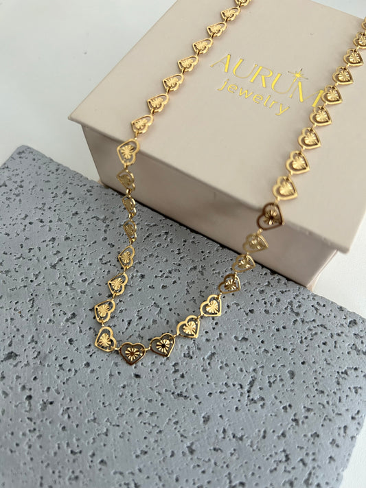 Blanca necklace • Hearts Gold necklace