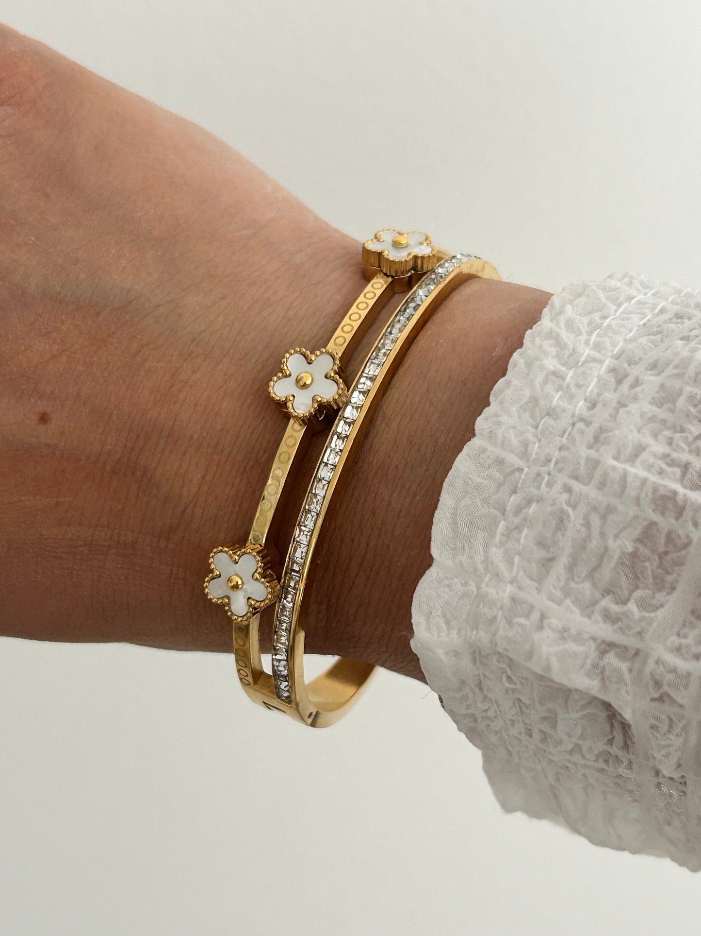 Lyra bangle