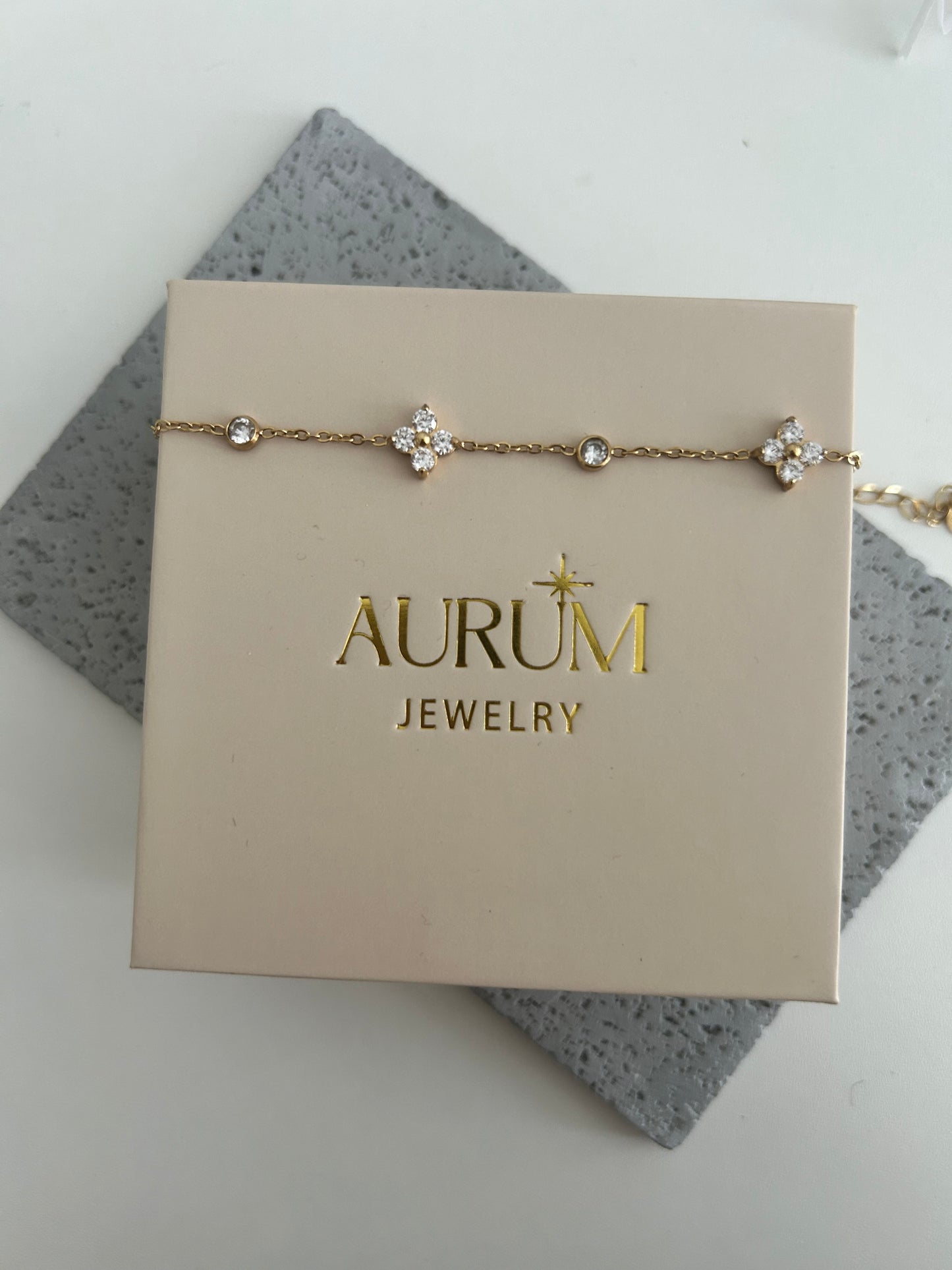 Aura bracelet