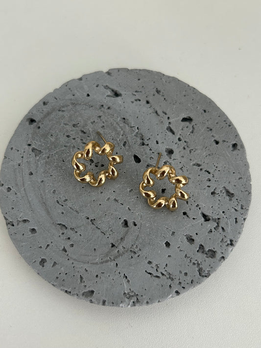 Beatrice studs earrings
