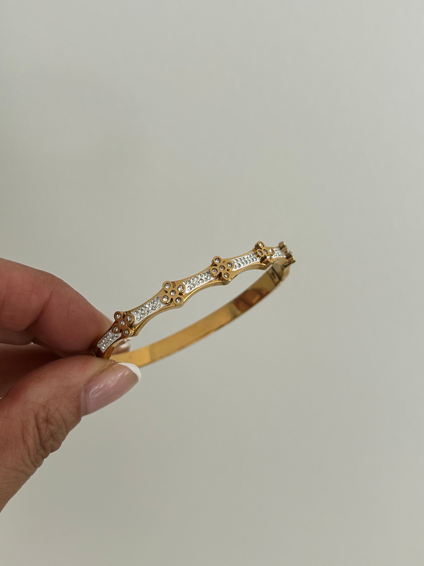 Aria bangle