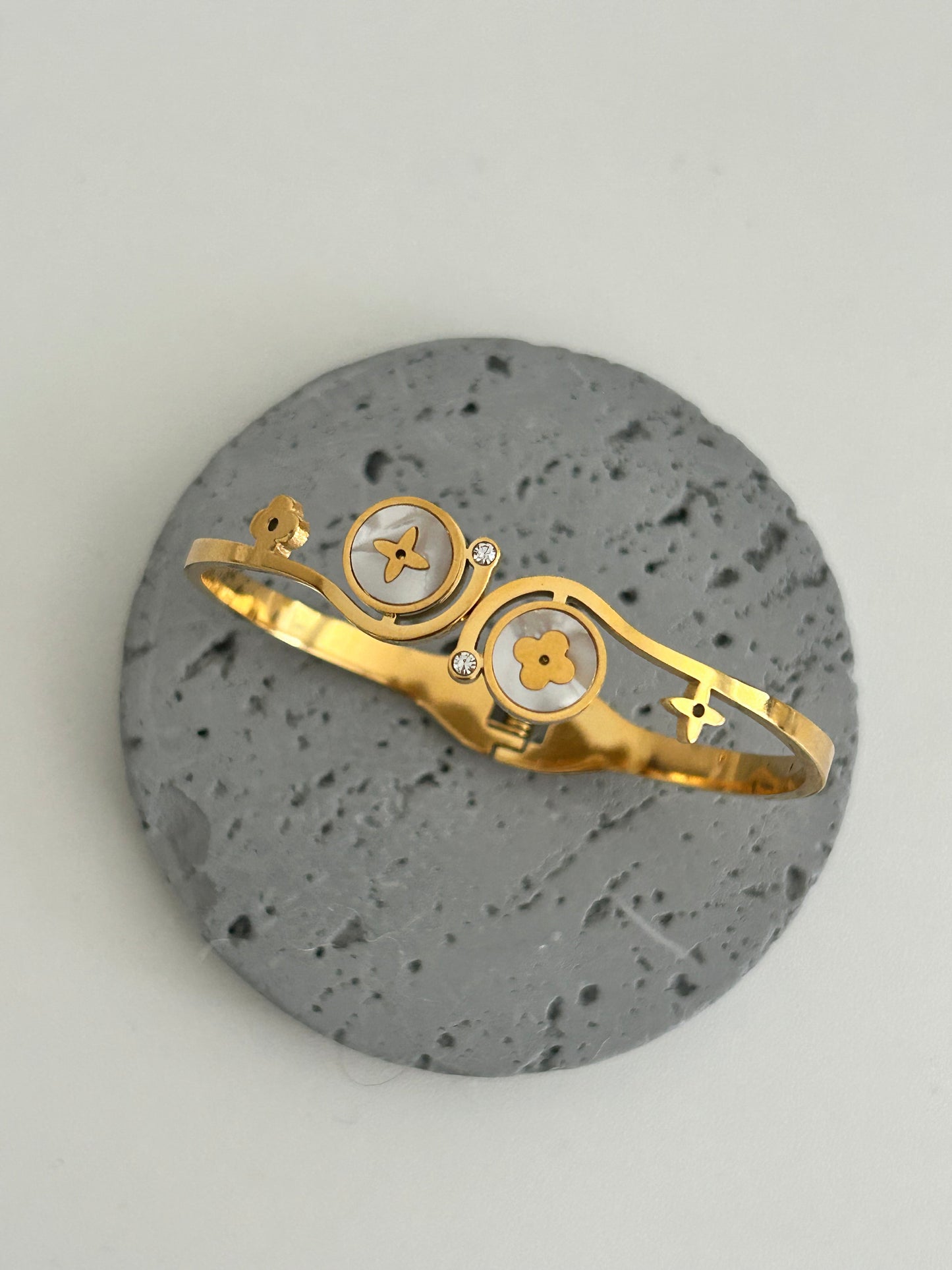 Carine bangle