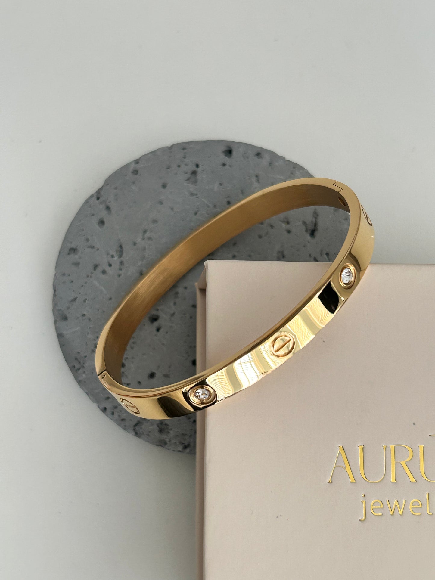 Love bangle