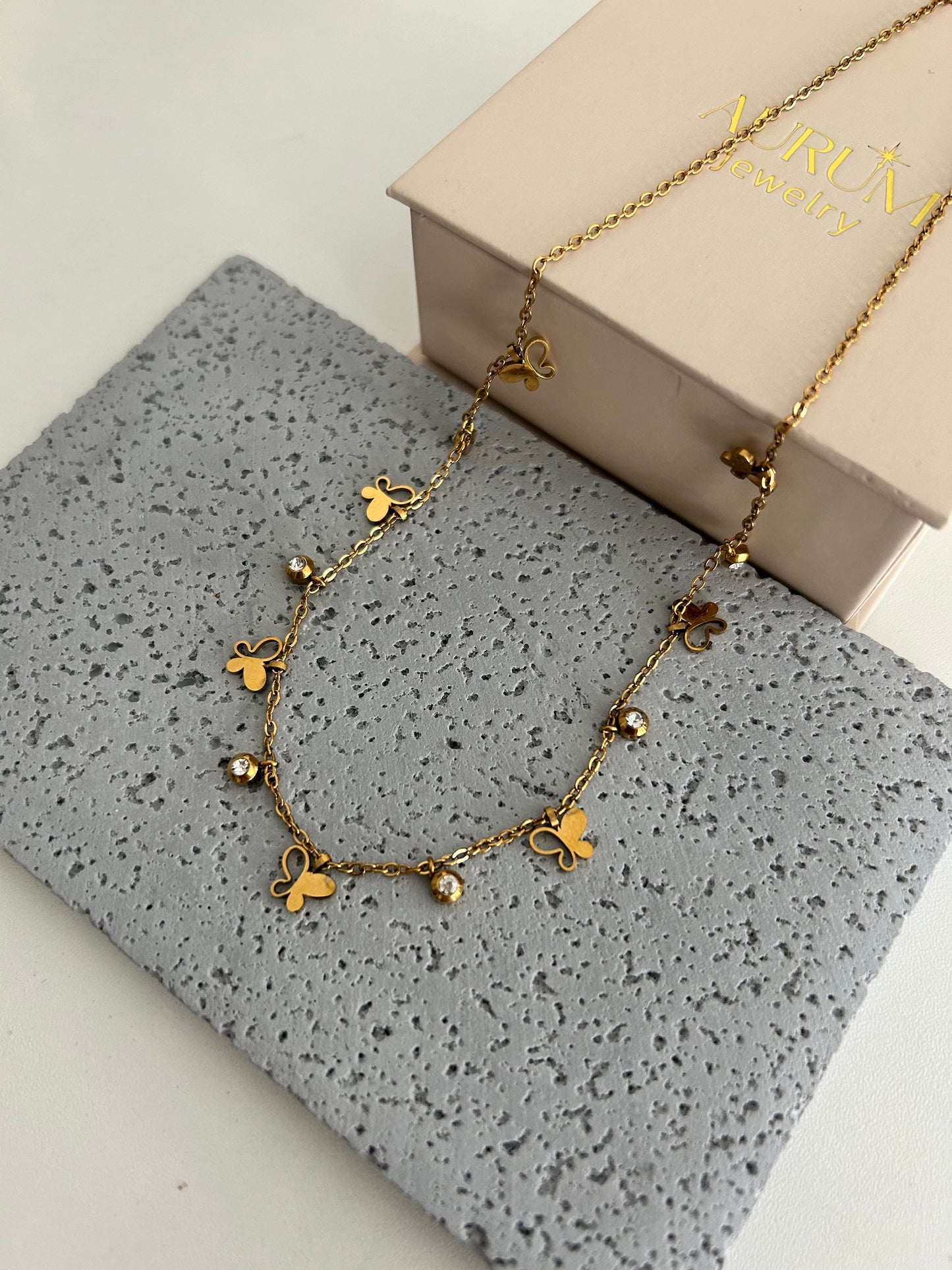 Saige necklace • Butterflies Gold necklace