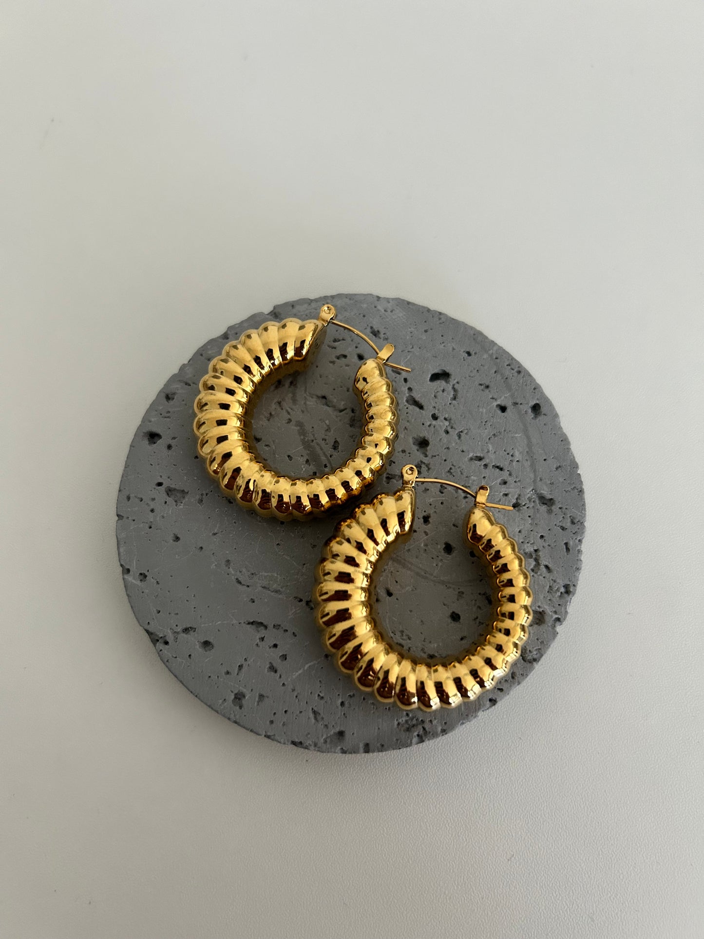 Zora earrings • Chunky Hoop earrings