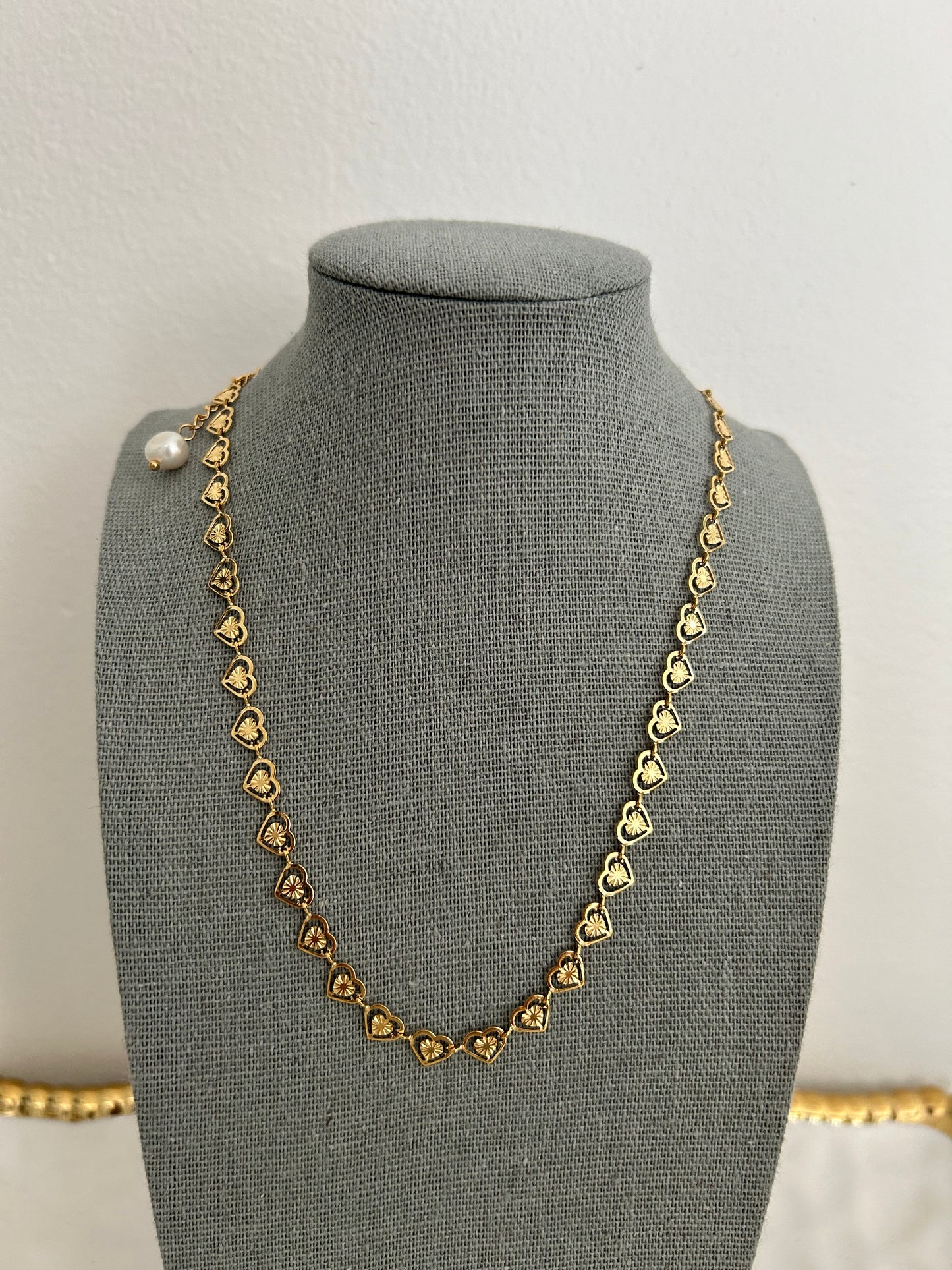 Blanca necklace • Hearts Gold necklace