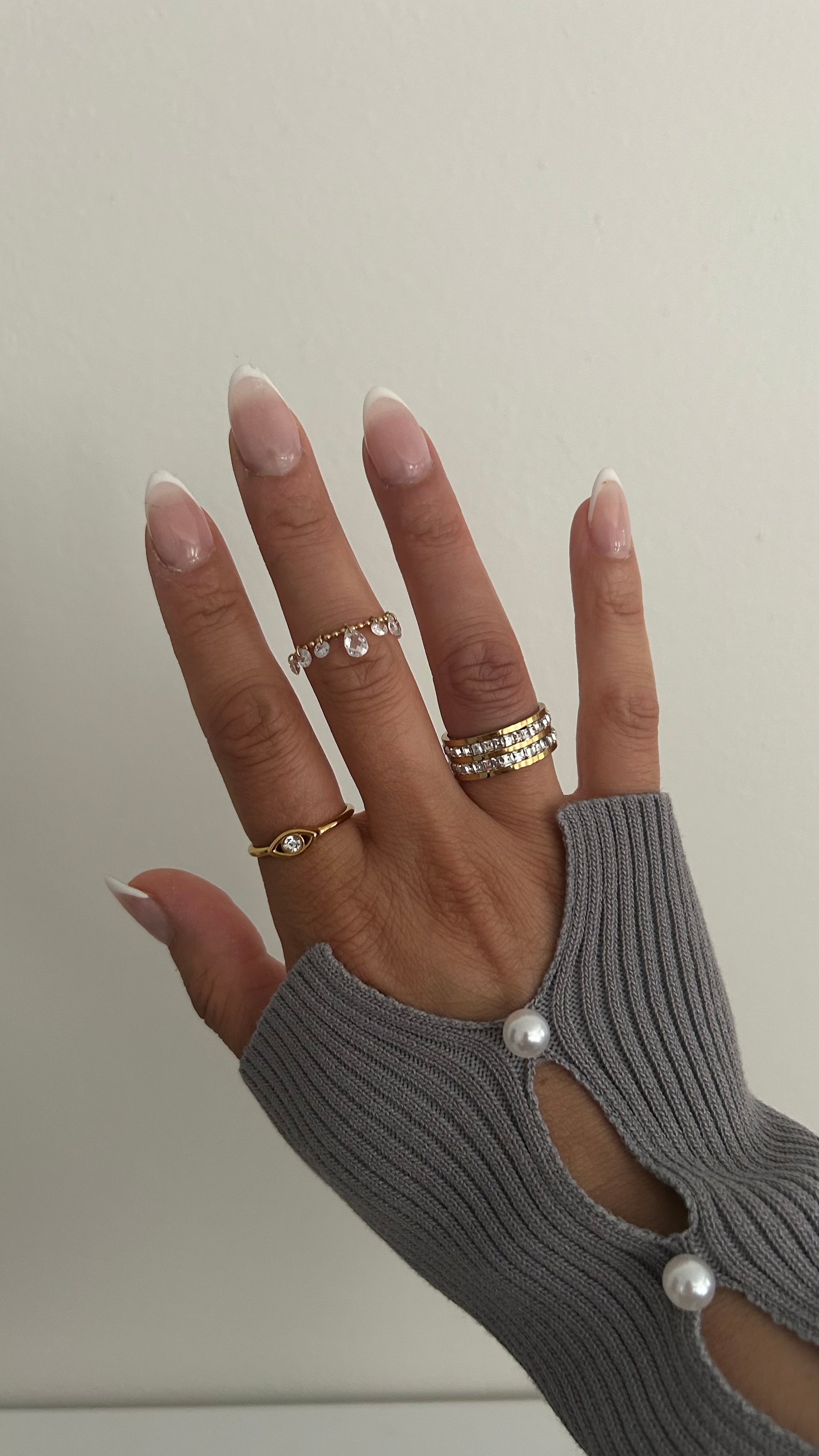 how to wear rings together