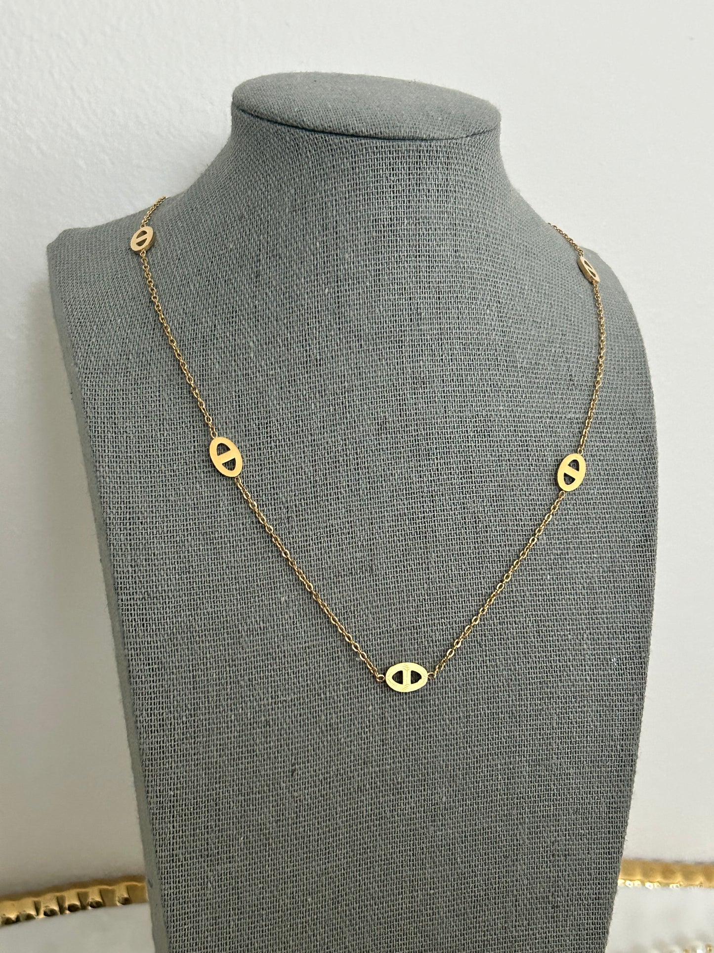 Dania necklace