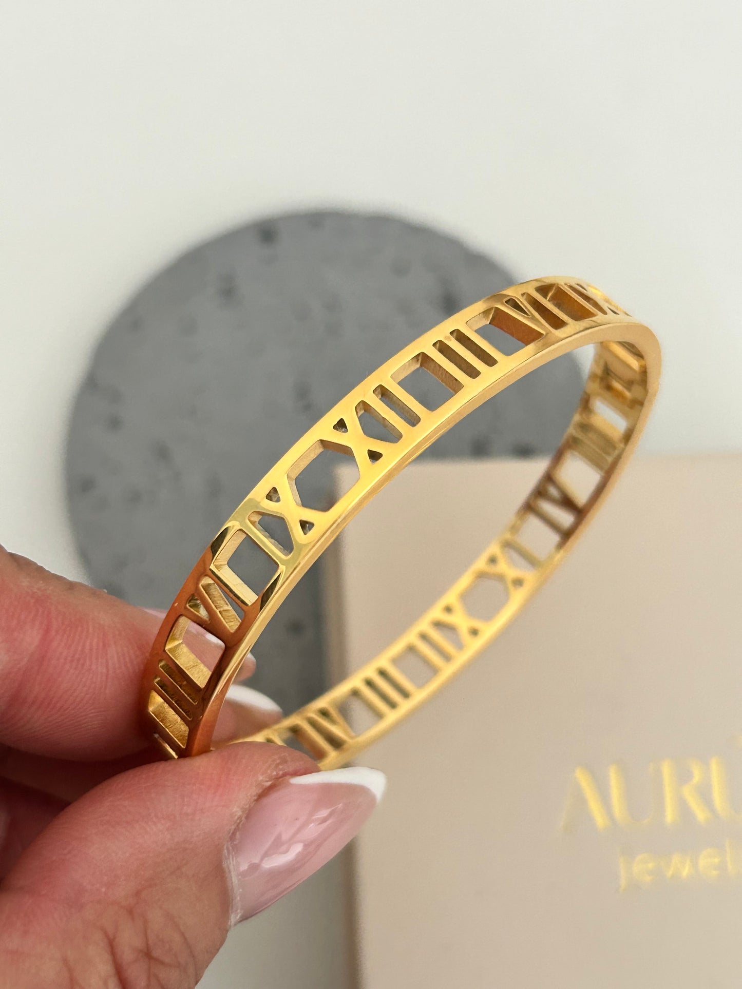 Rumana bangle • Roman numbers bangle