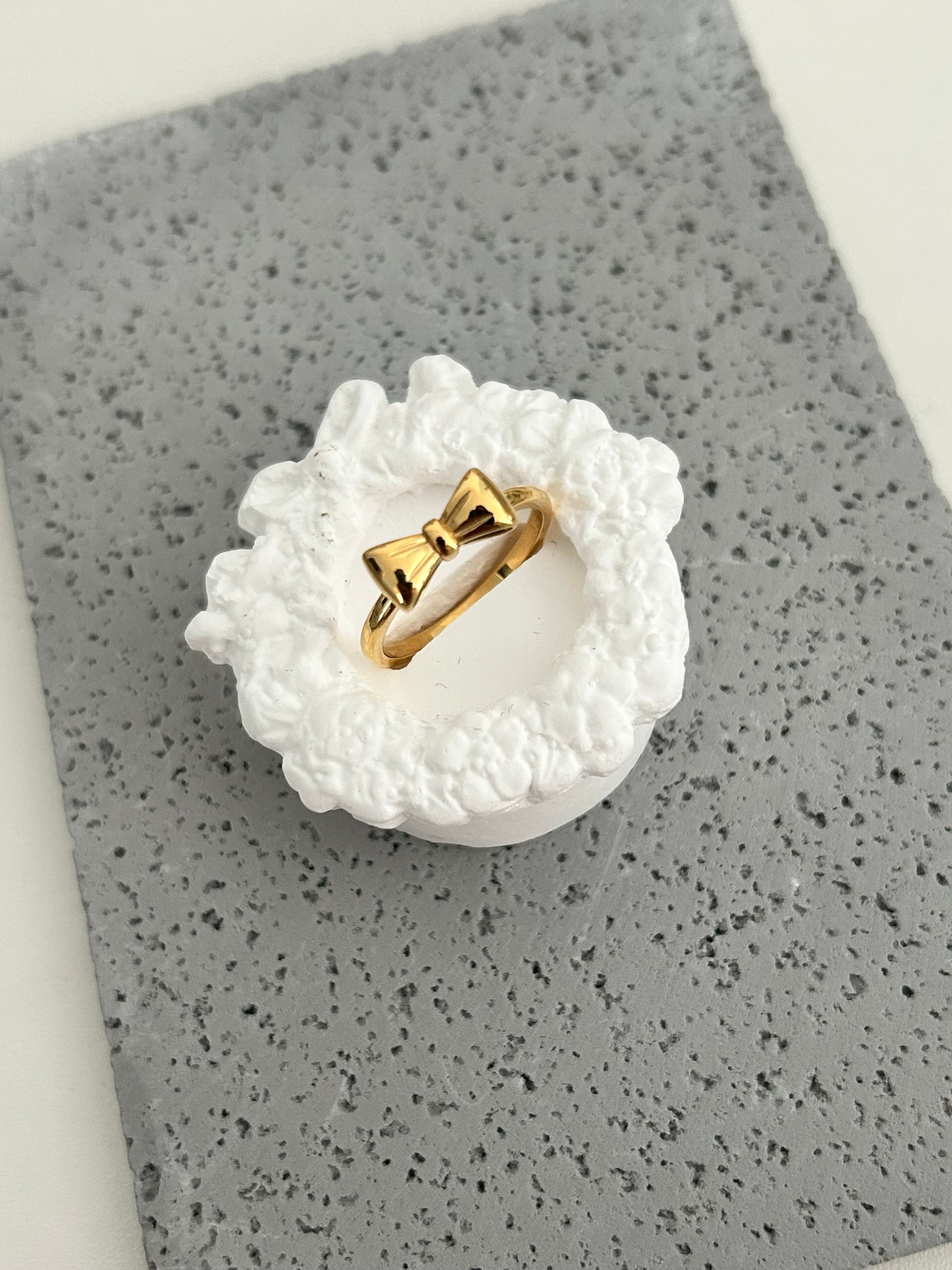 Grace Ring • Gold bow ring