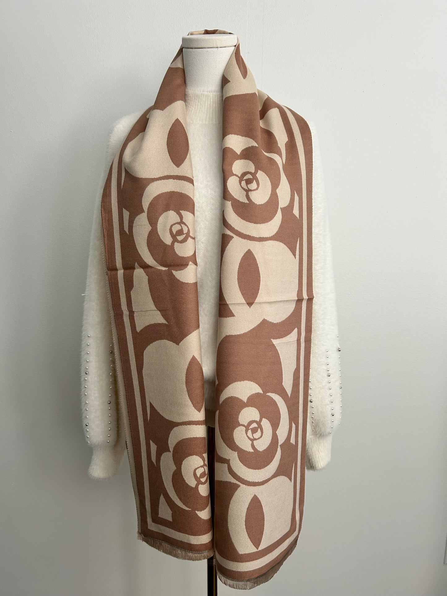 Cashmere feel shawl with floral prints