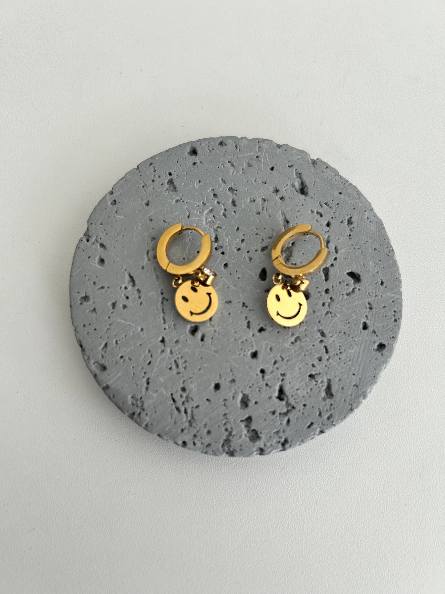 Zuhra earrings • Happy face earrings