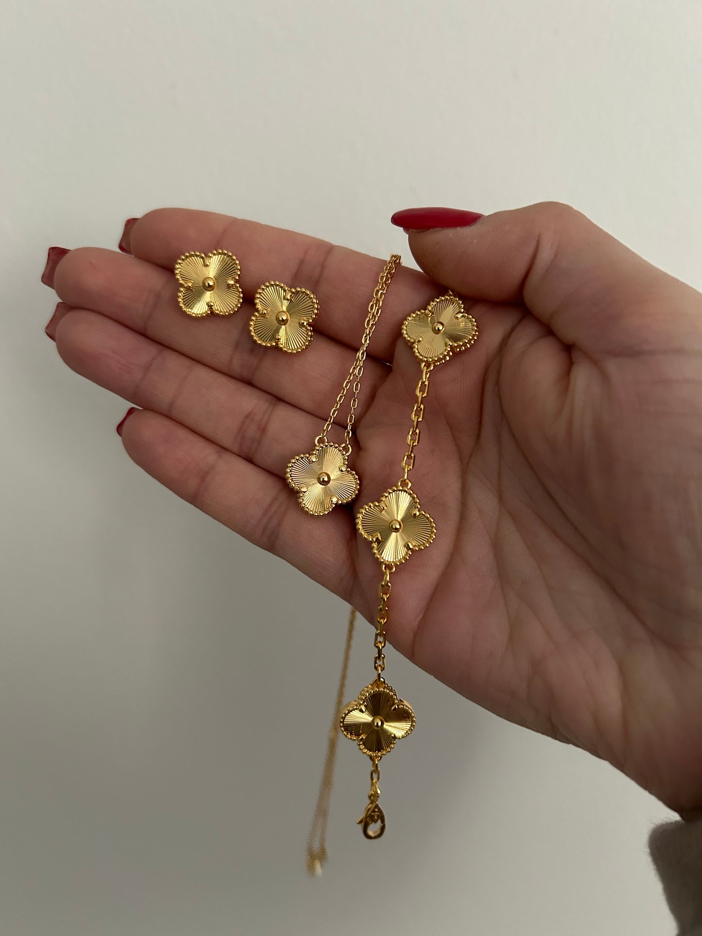 Anya Gold Set • Clover Jewelry Set