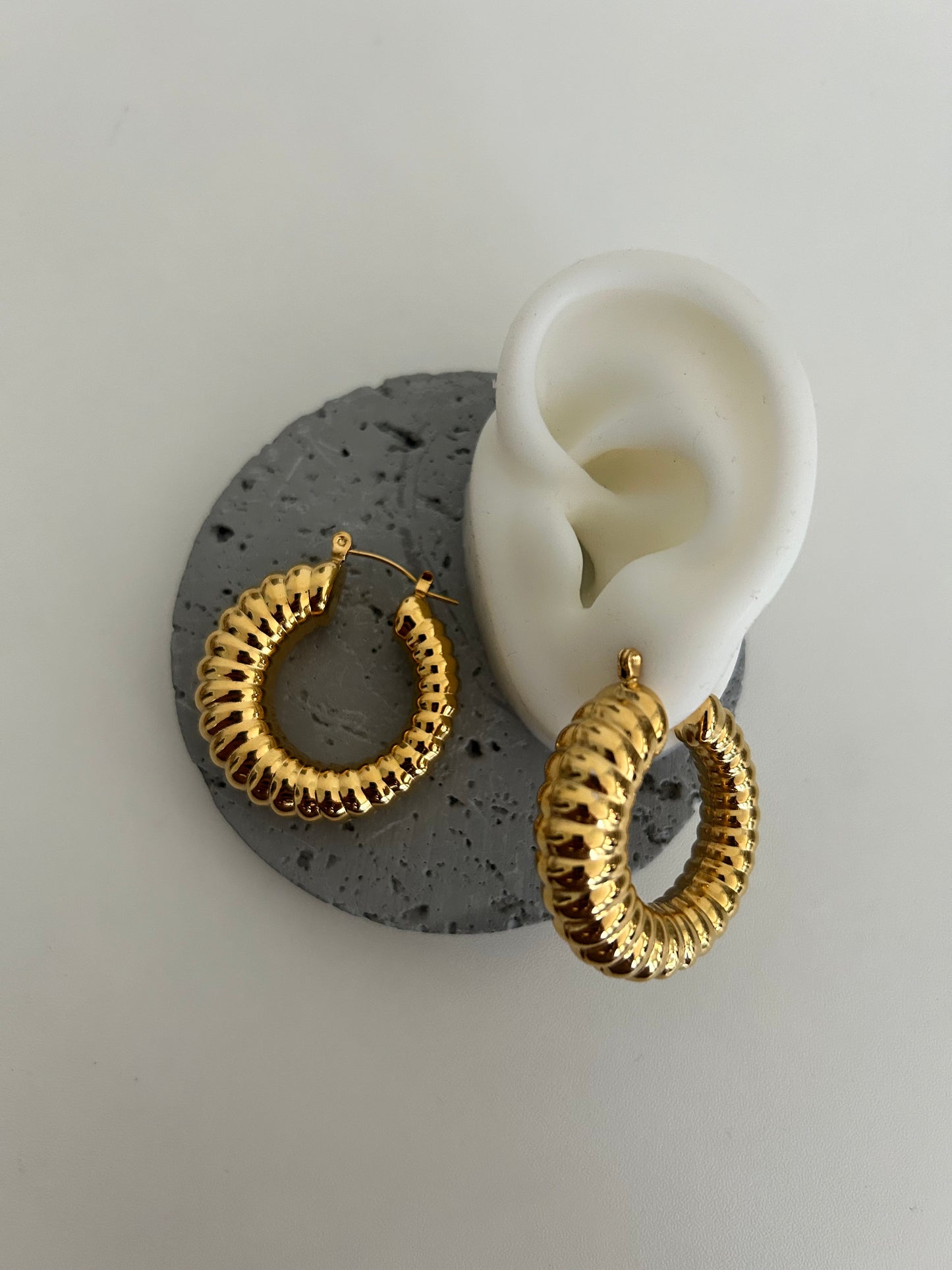 Zora earrings • Chunky Hoop earrings