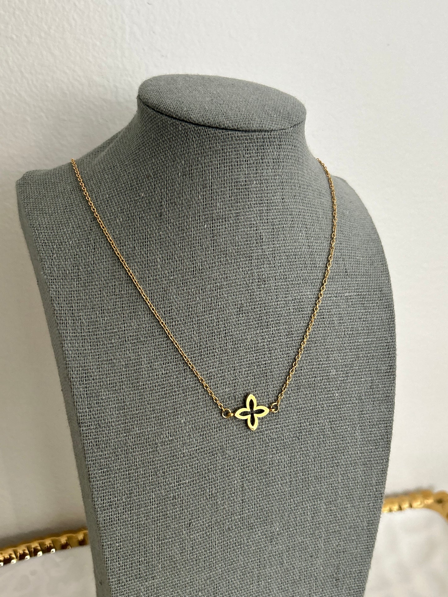 Priya necklace • Dainty Four Petals Gold Flower Necklace