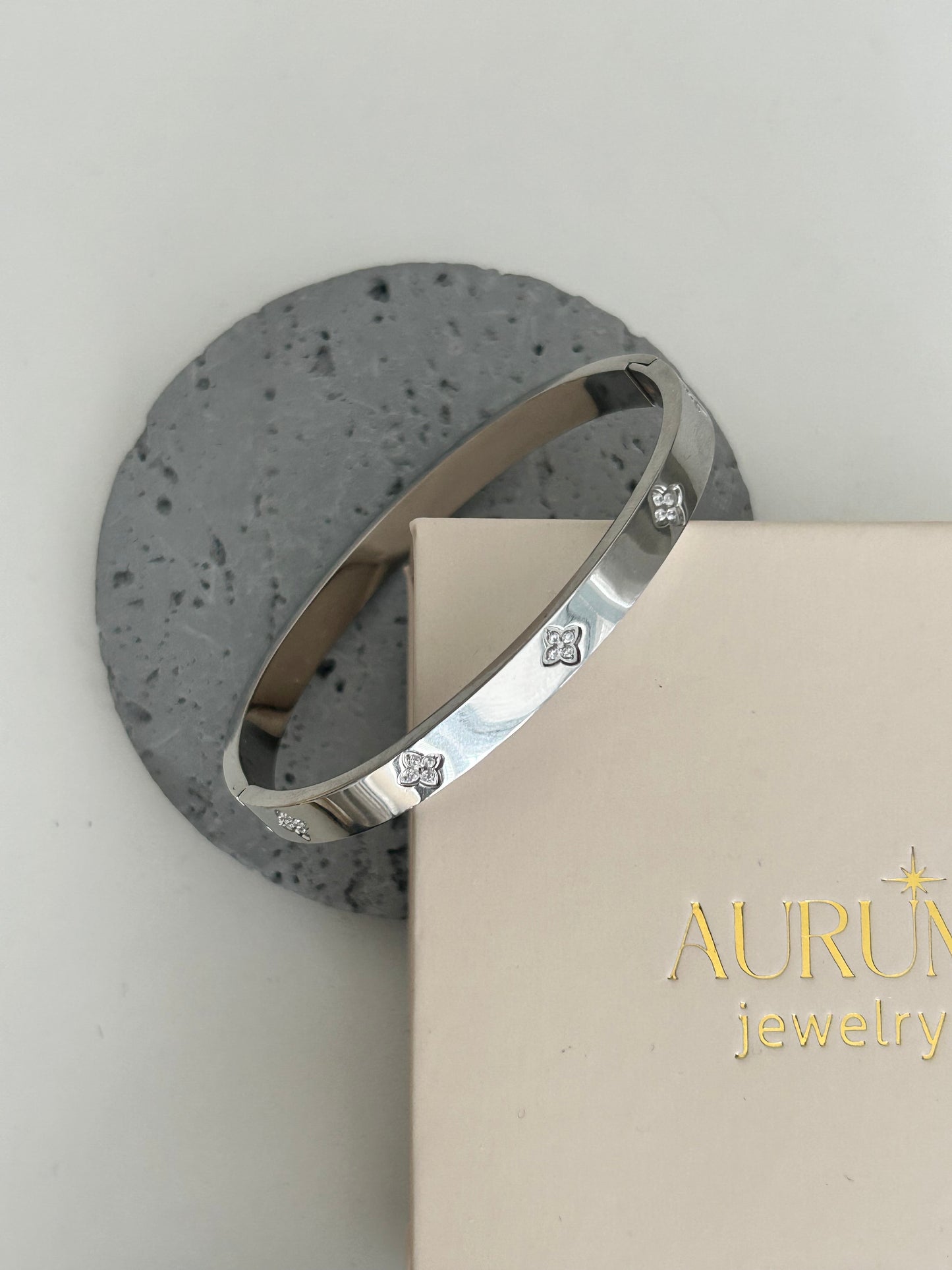 Akifah bangle