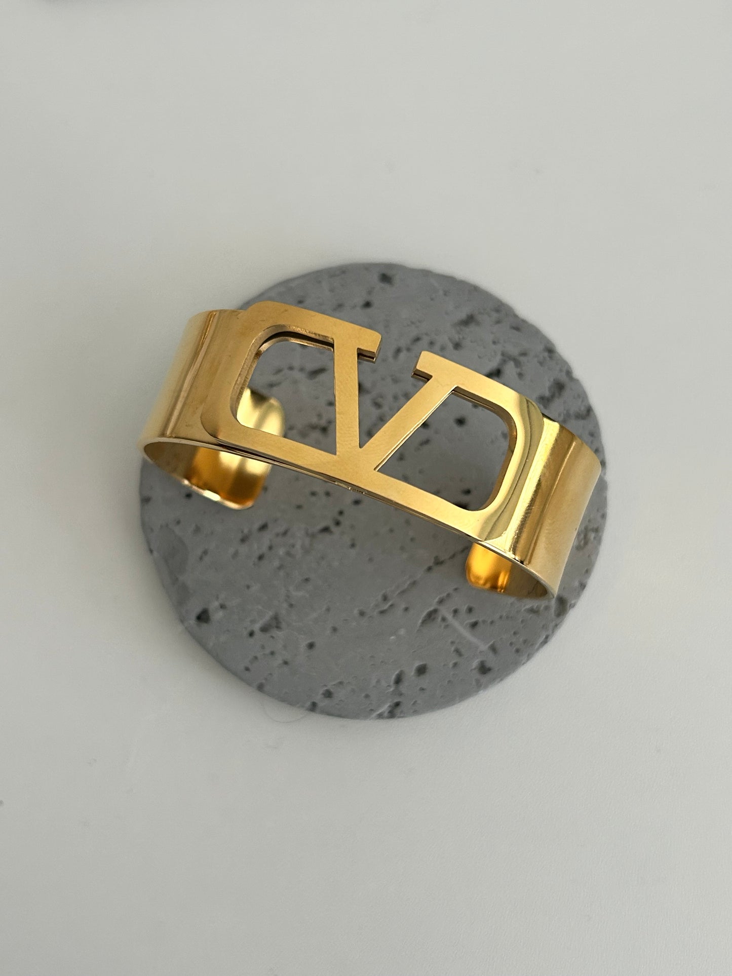 Vera Cuff bangle • Adjustable cuff bangle