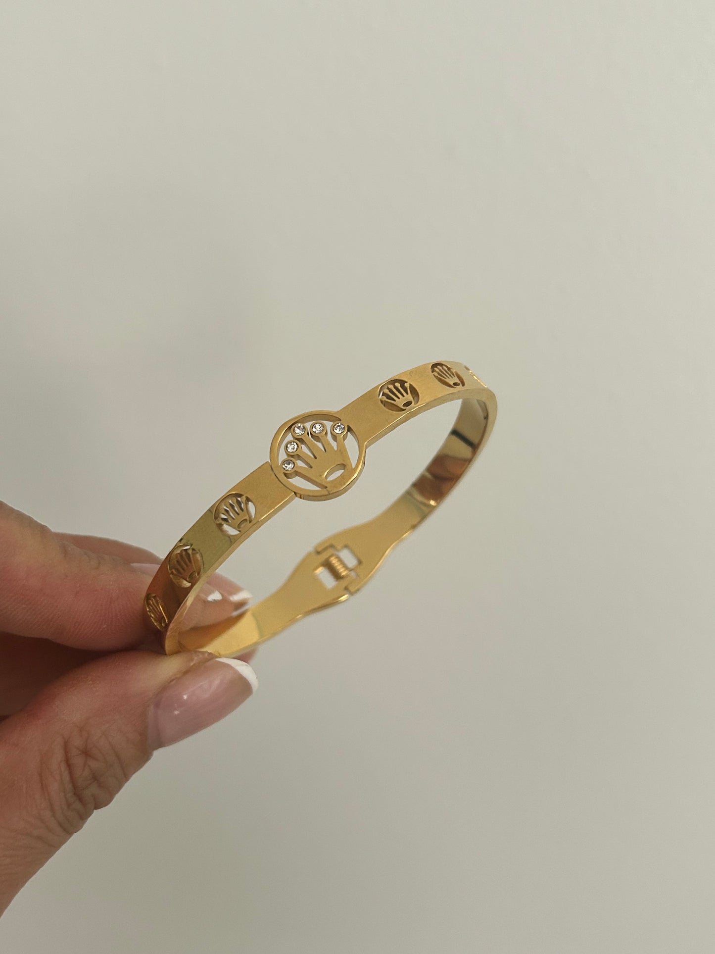 Zephyra bangle • Princess bangle