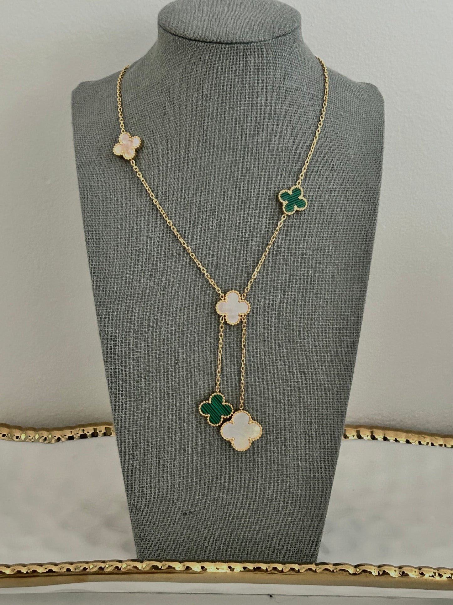 Kiran necklace • Lariat clover necklace