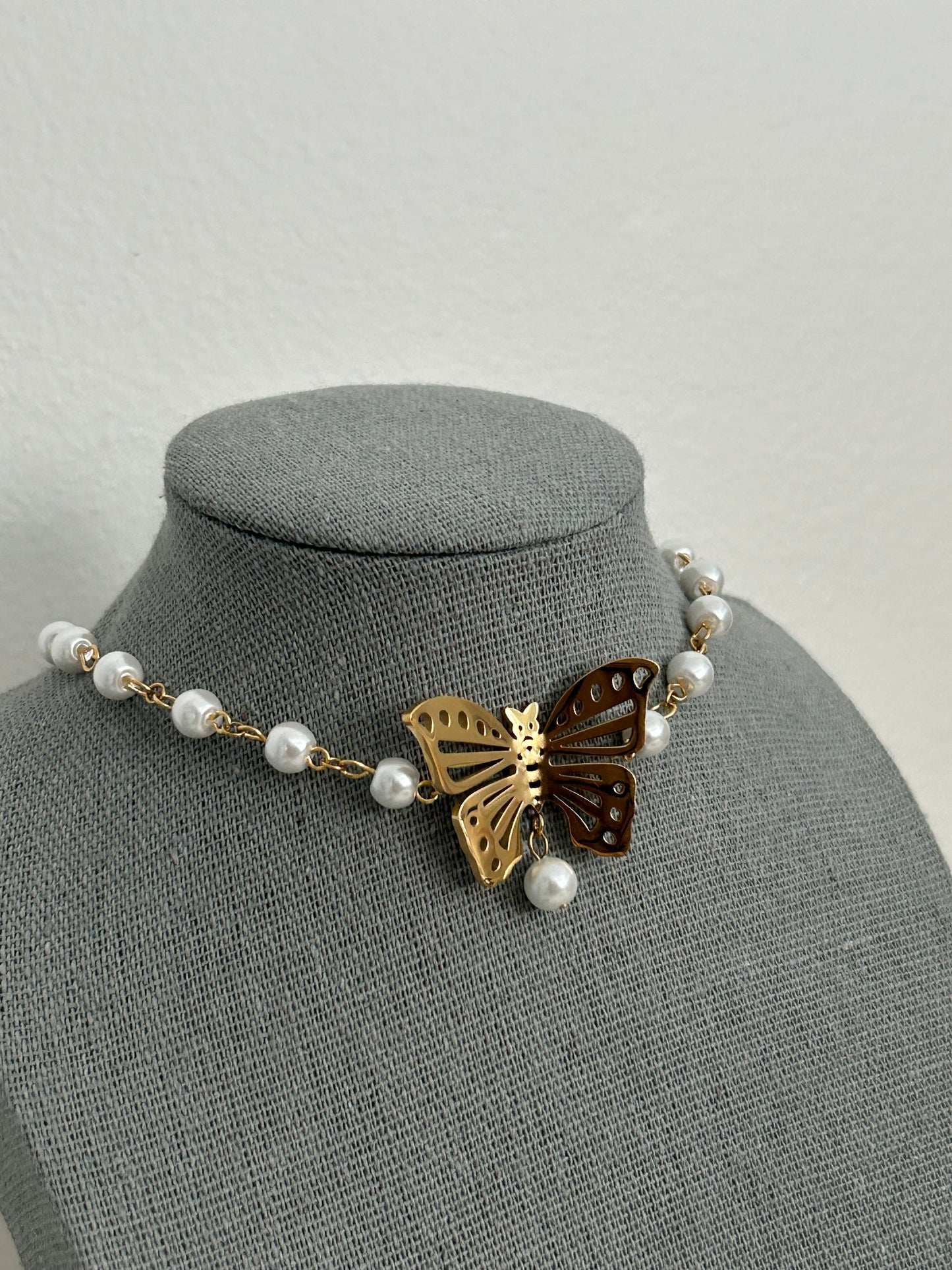 Camille Necklace • Pearly Butterfly choker necklace