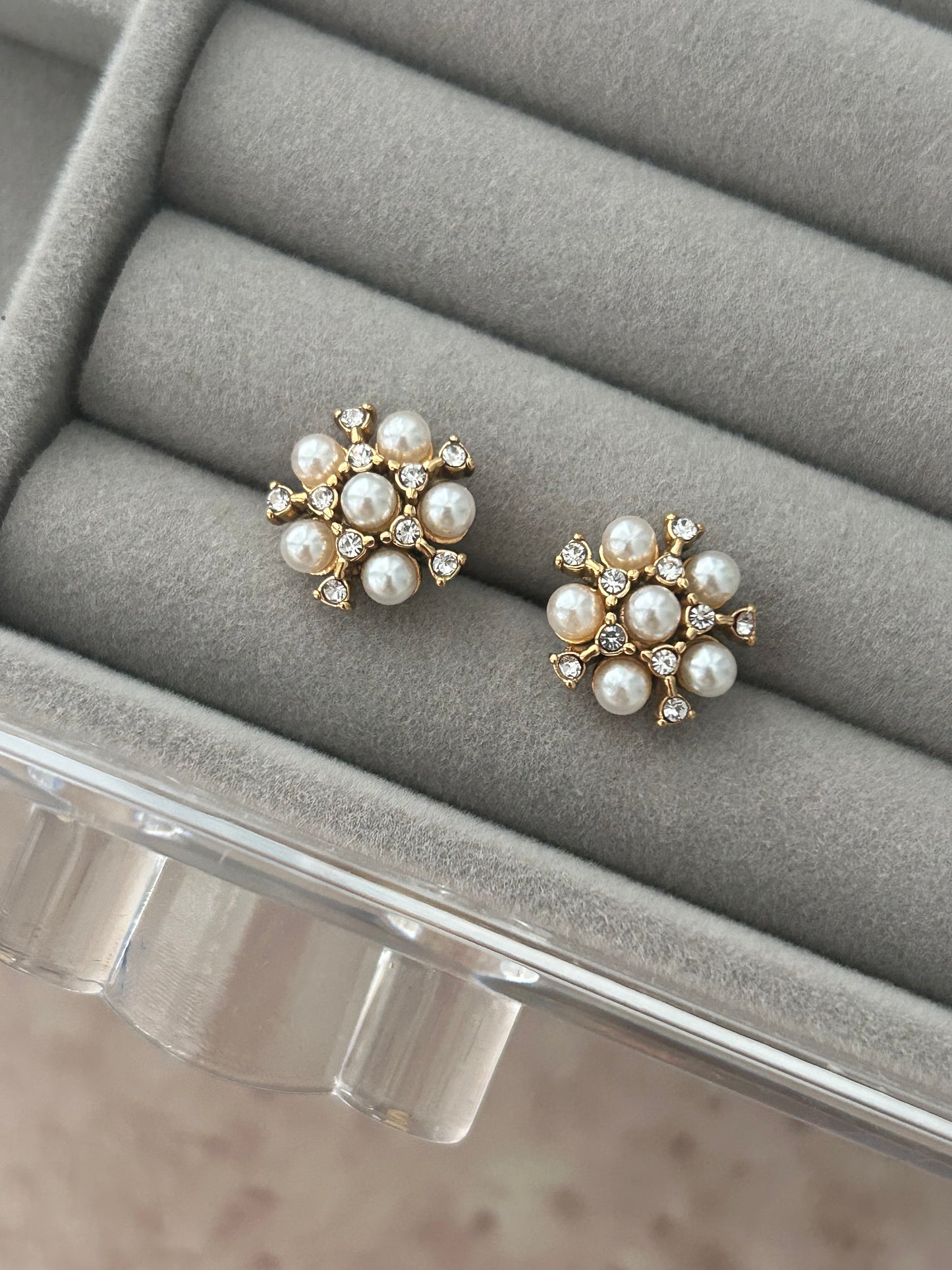 Nabila  earrings • Pearl Earrings