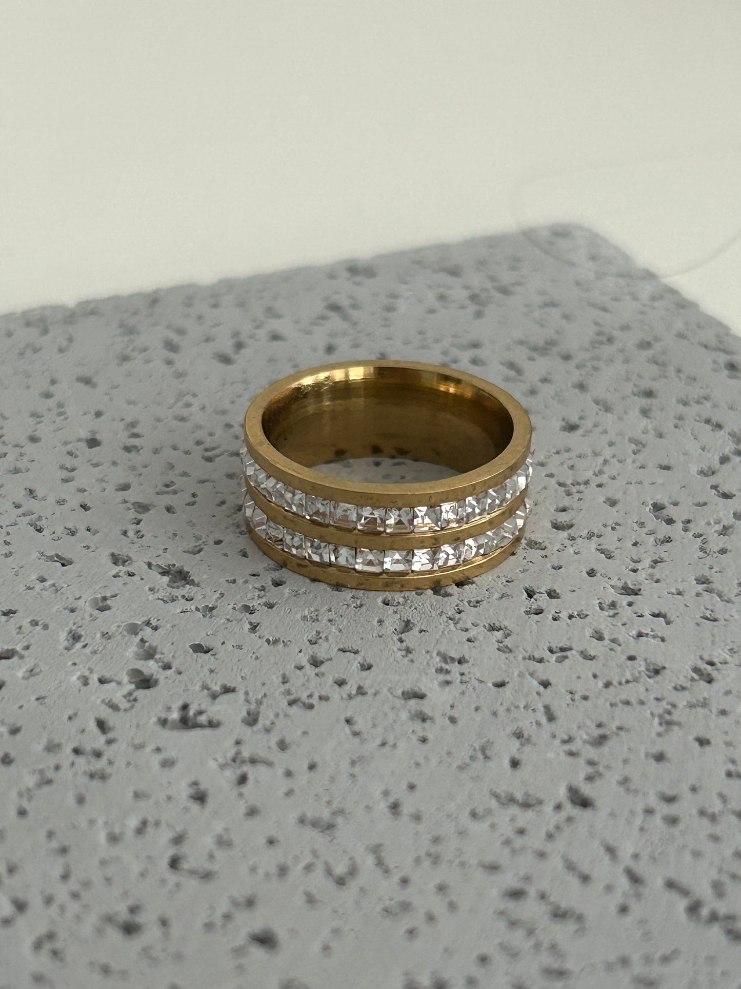 wedding band