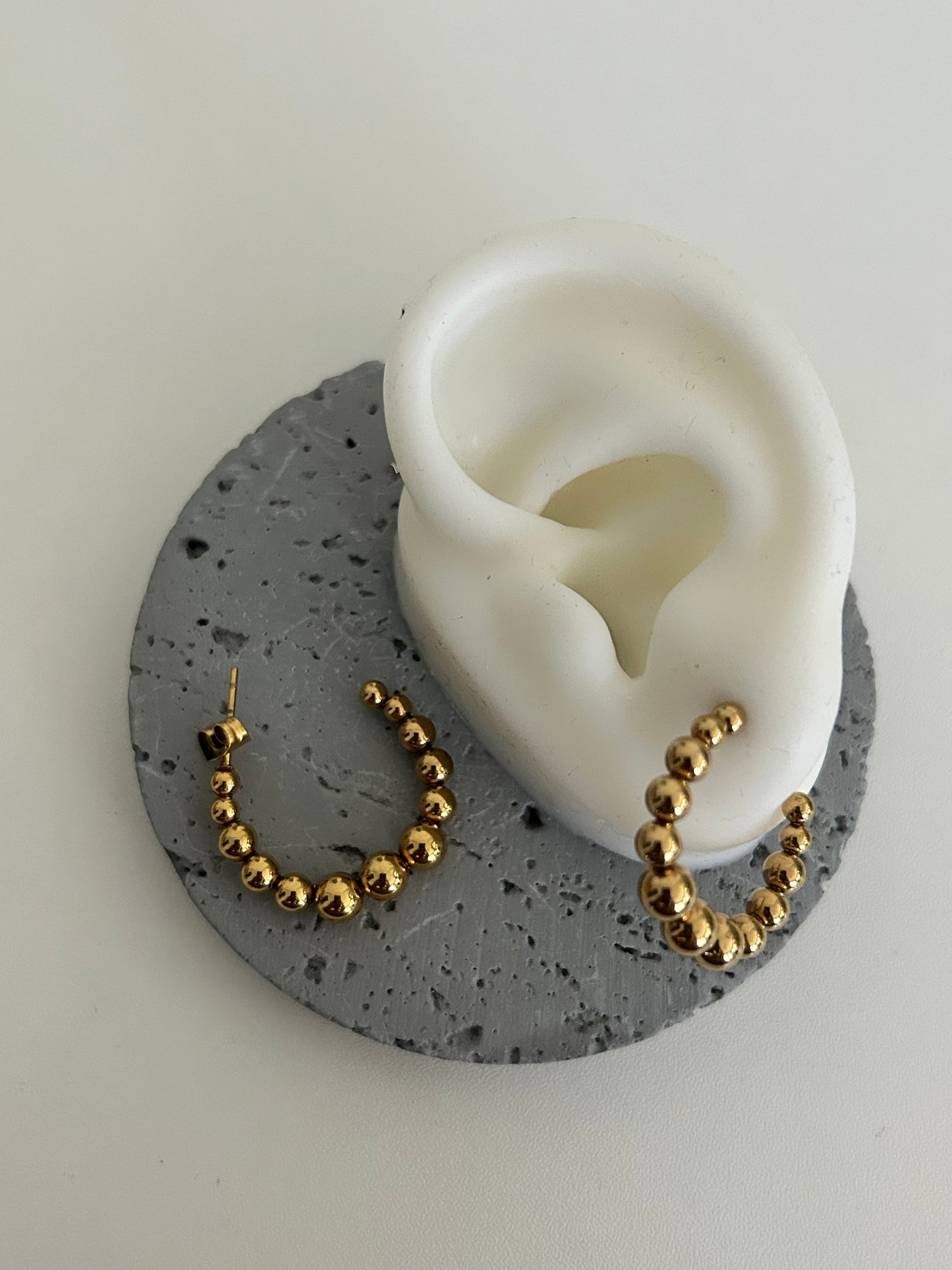 Samia Hoop Earrings