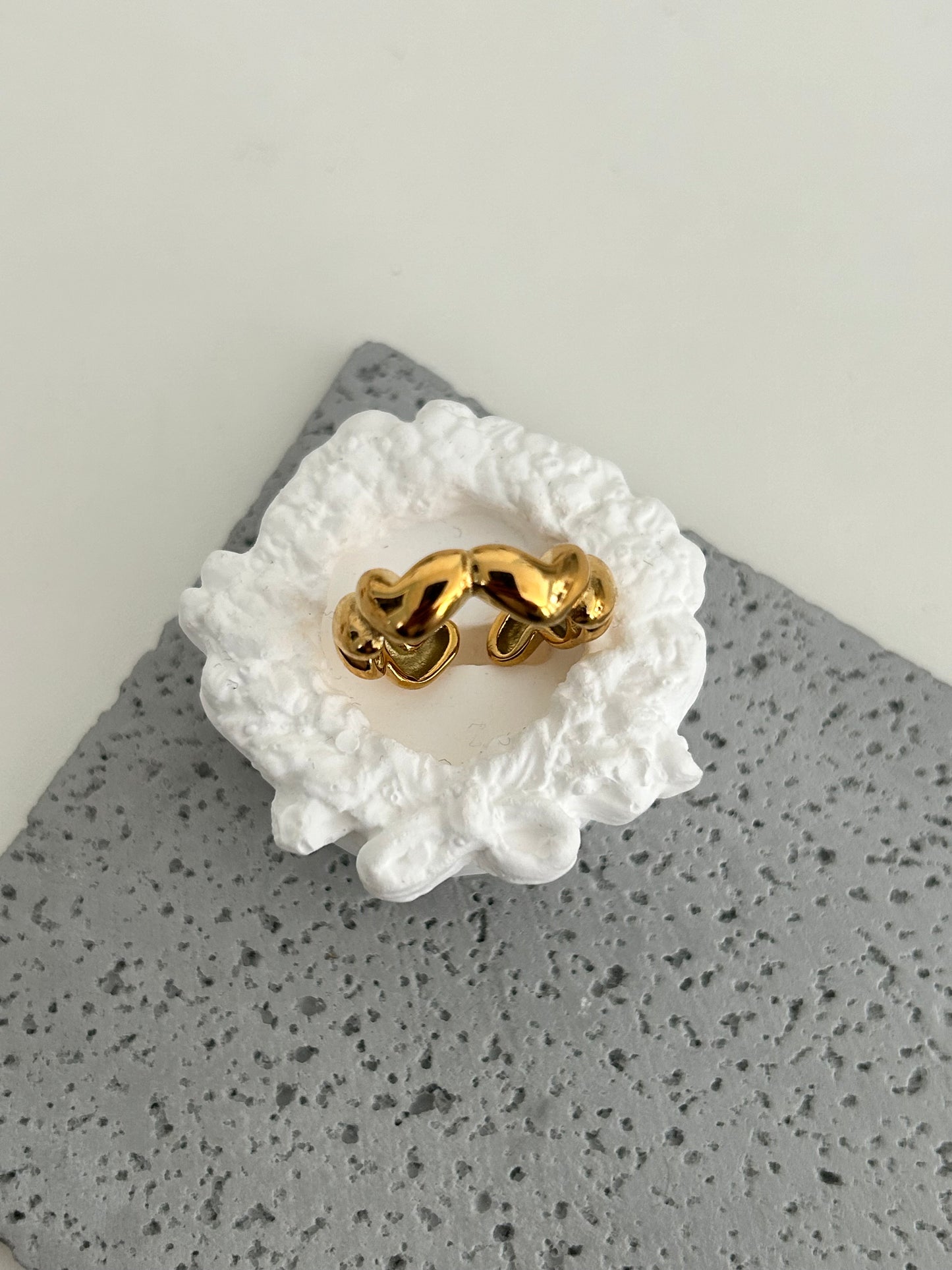 Haifah Ring • Gold heart ring