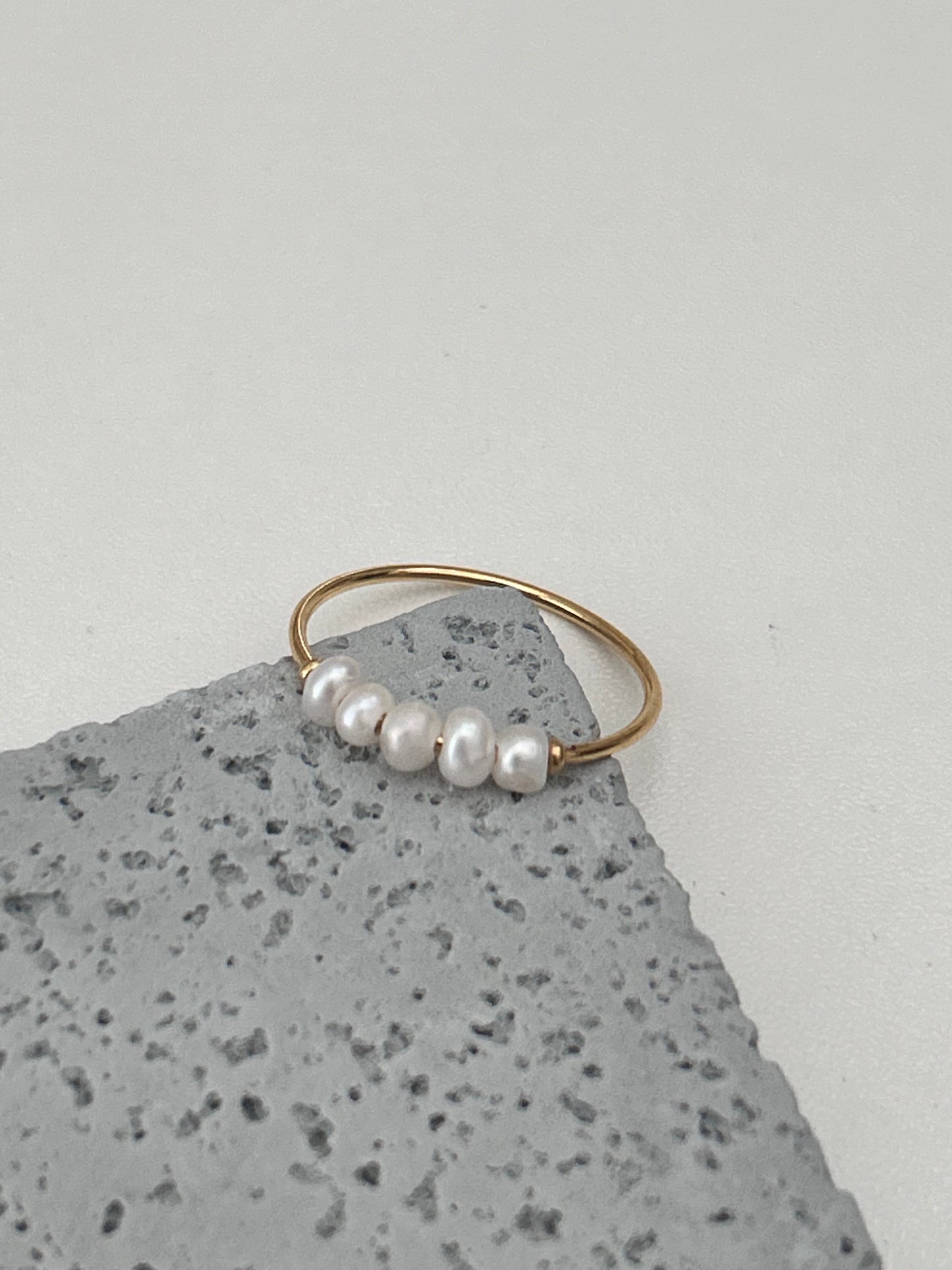 Georgia Ring • Pearl gold ring