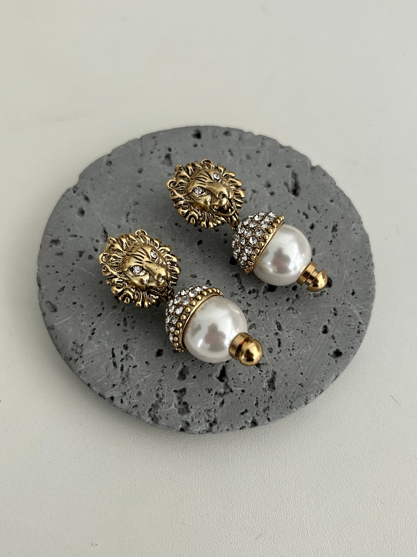 Carine earrings • Lion King Pearl Earrings