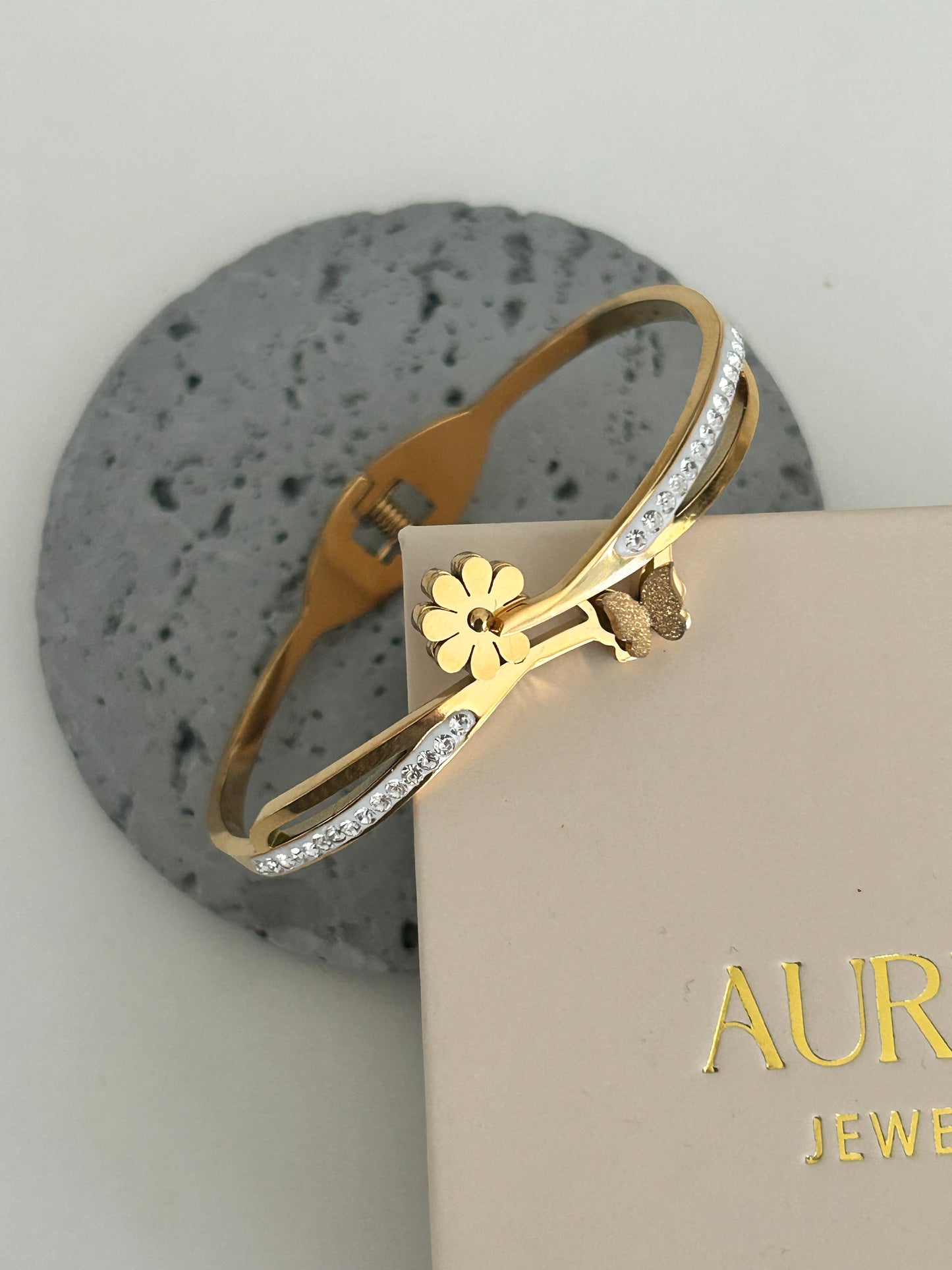 Romie bangle