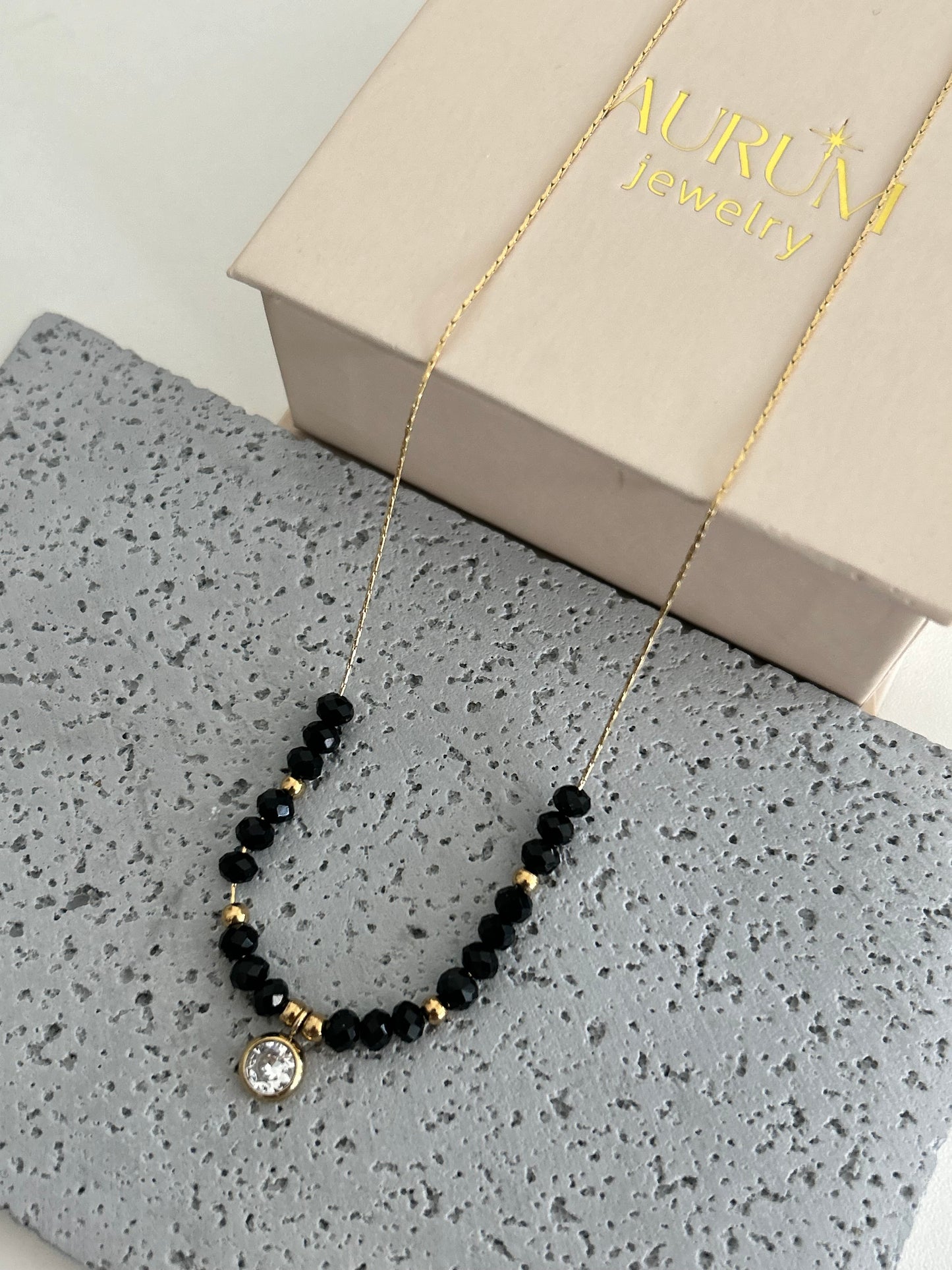 Bellami necklace • Dainty beaded necklace with a crystal