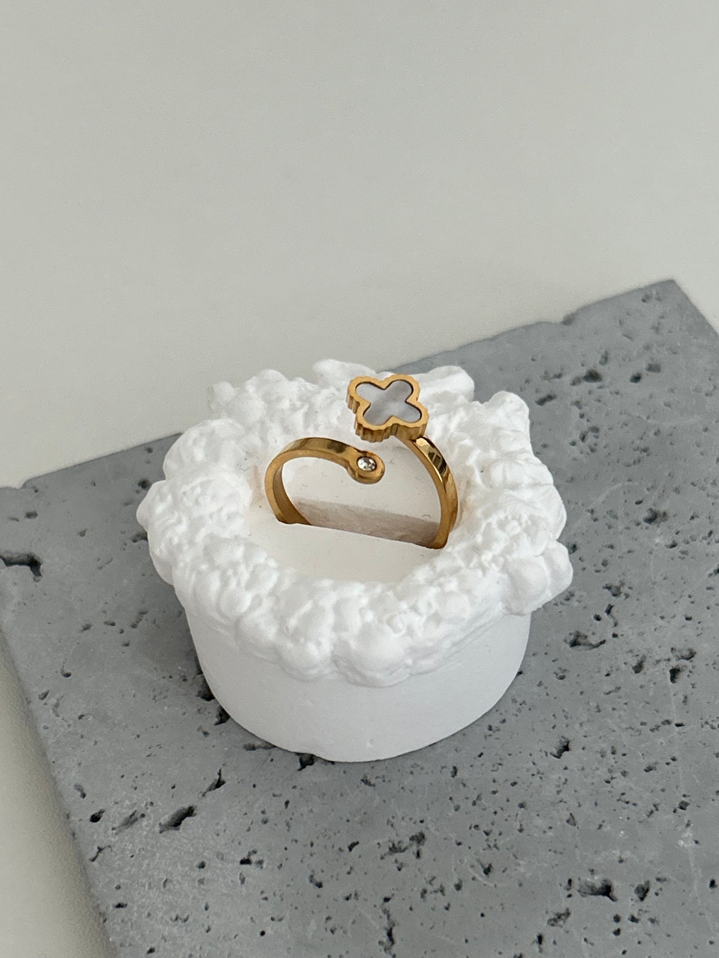 Celeste Ring • Gold adjustable clover ring