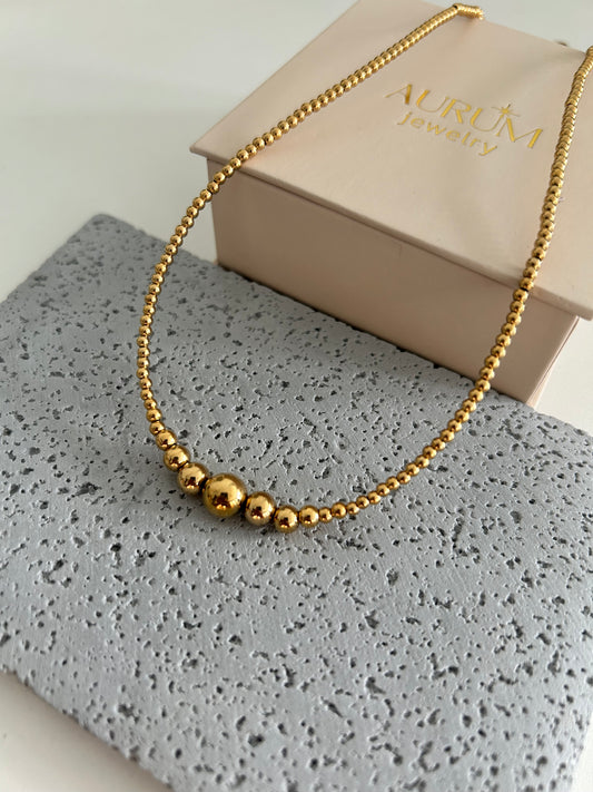 Iris necklace • Beaded Gold Necklace