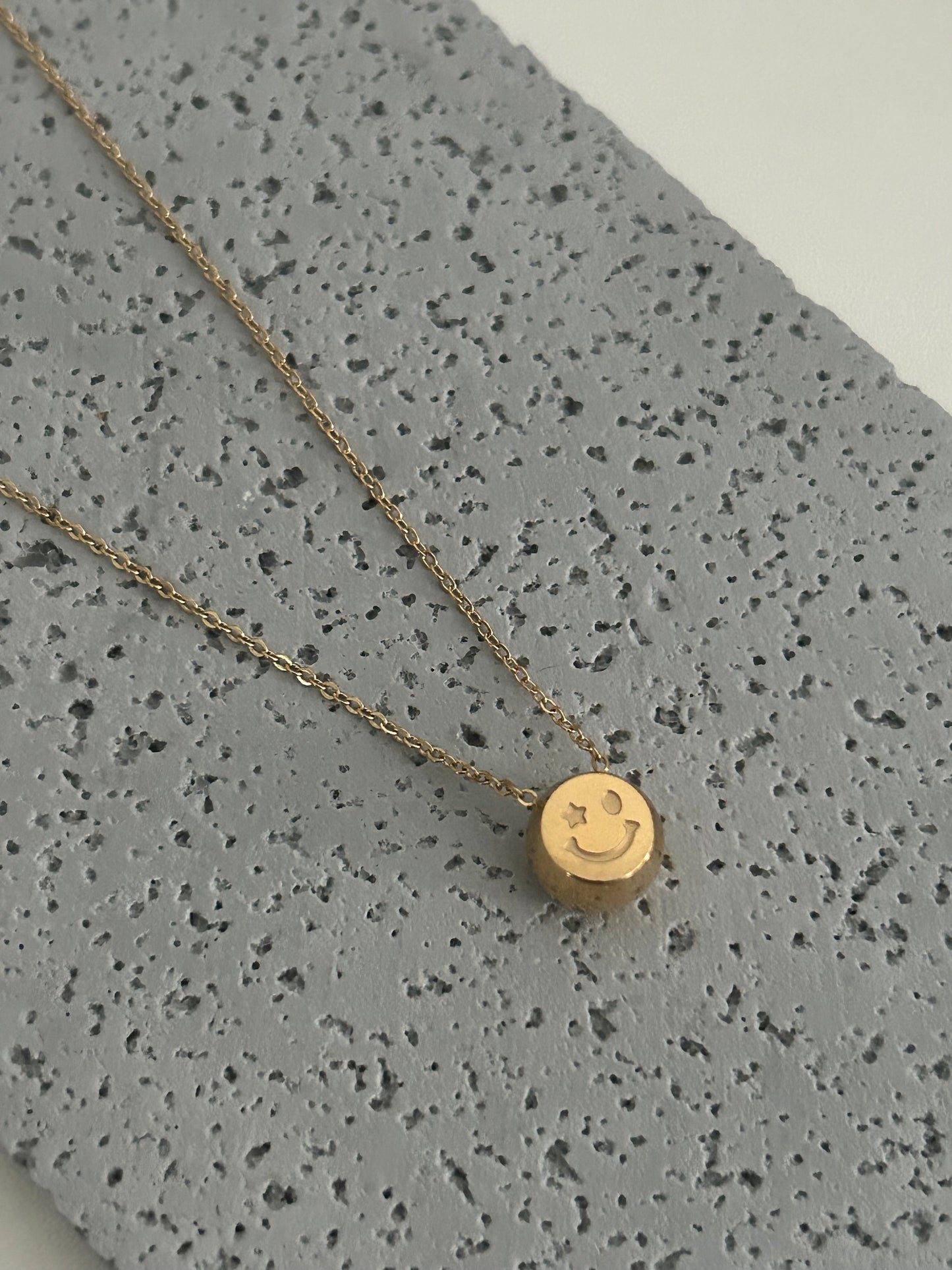 Zinia necklace • Single stone Necklace