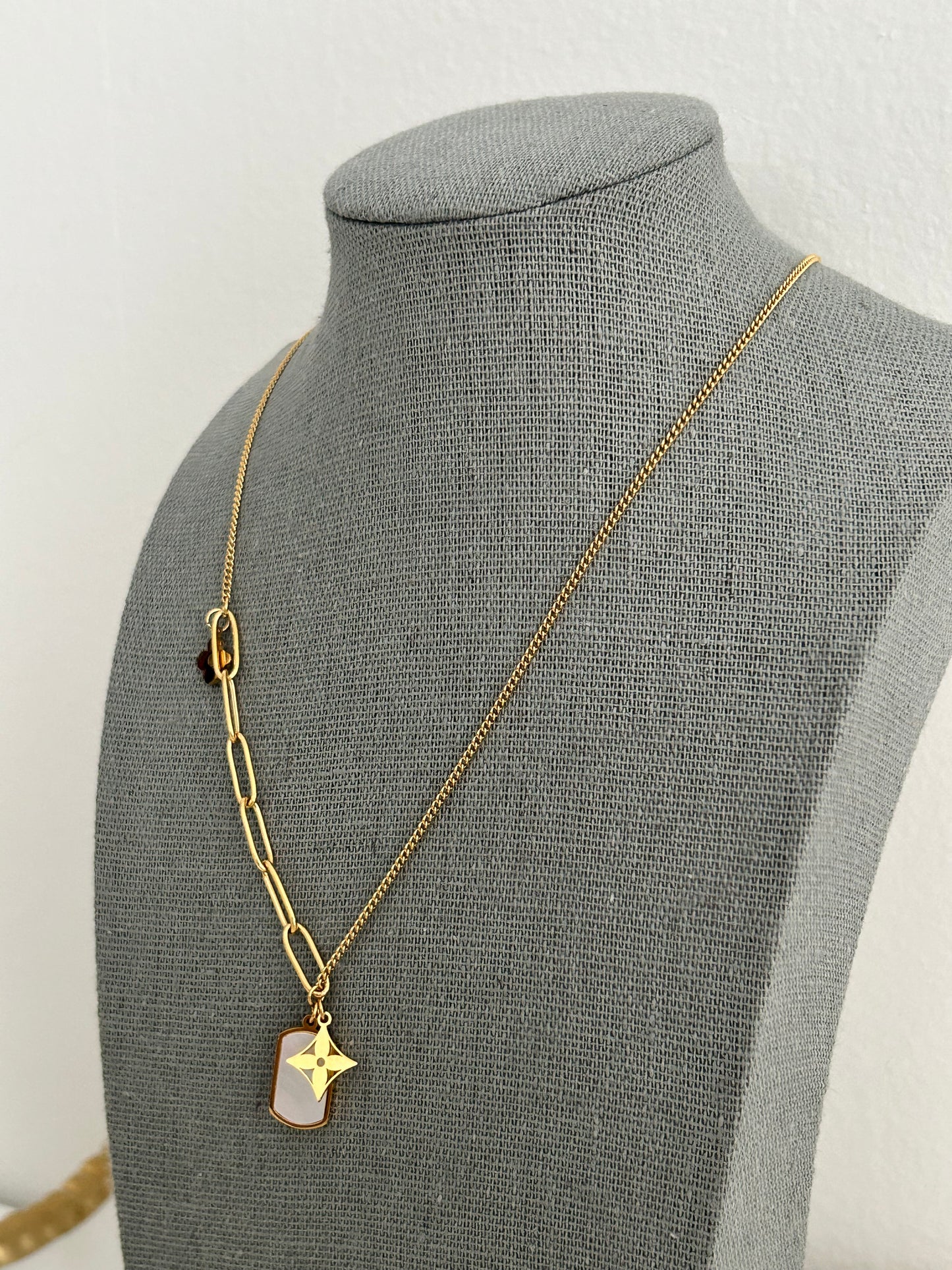 Gabriella necklace