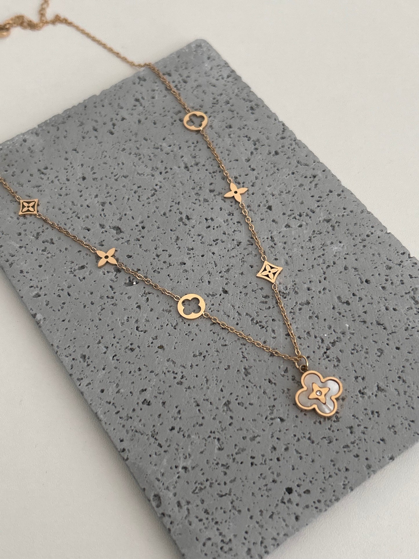 Emira necklace • Flowers and Clovers 18K Gold Plated Necklace