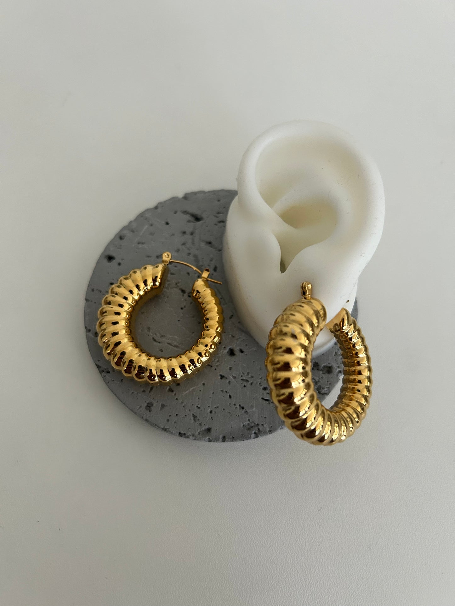 Zora earrings • Chunky Hoop earrings